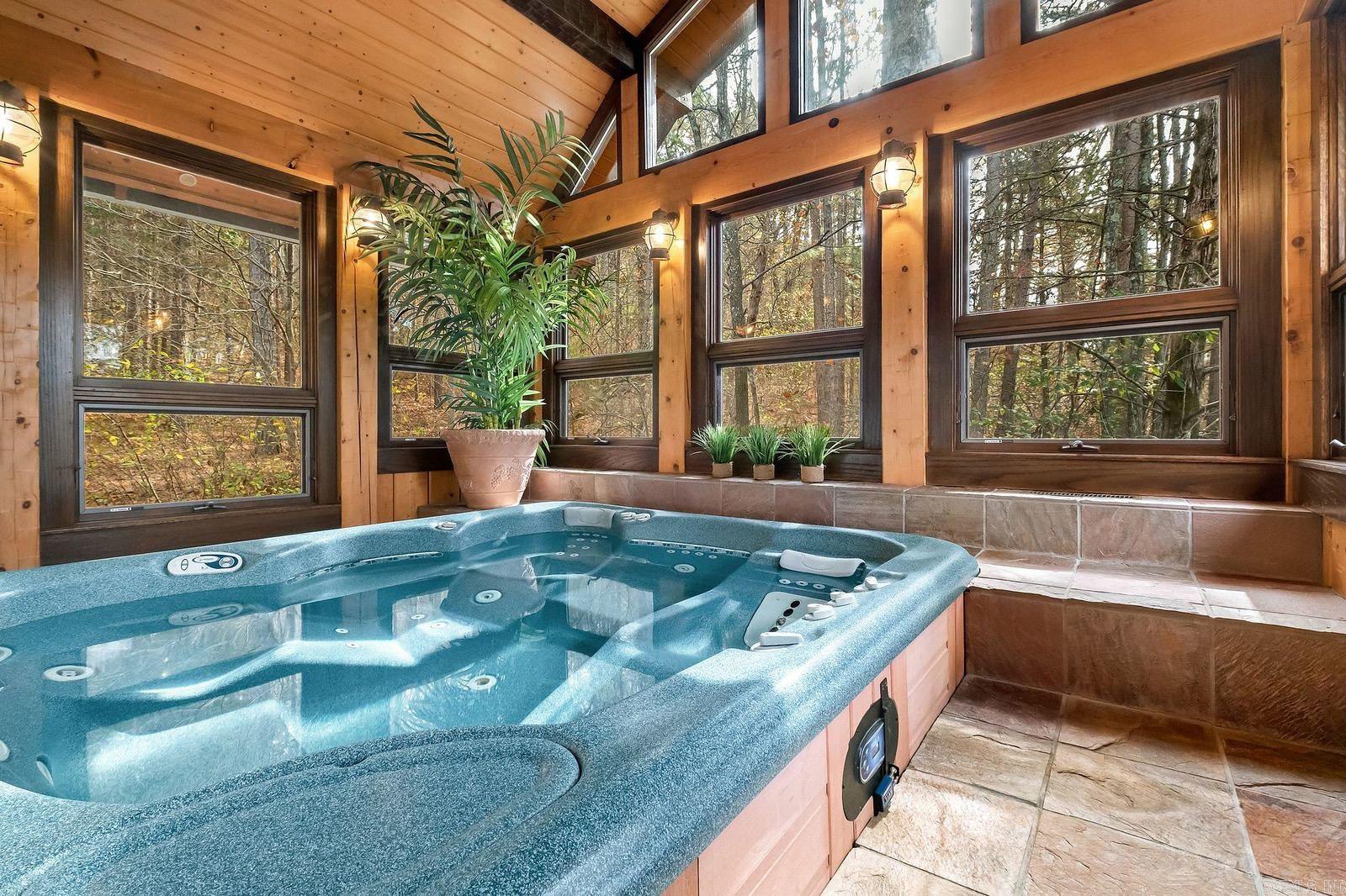 3134 Van Buren  Eureka Springs, AR