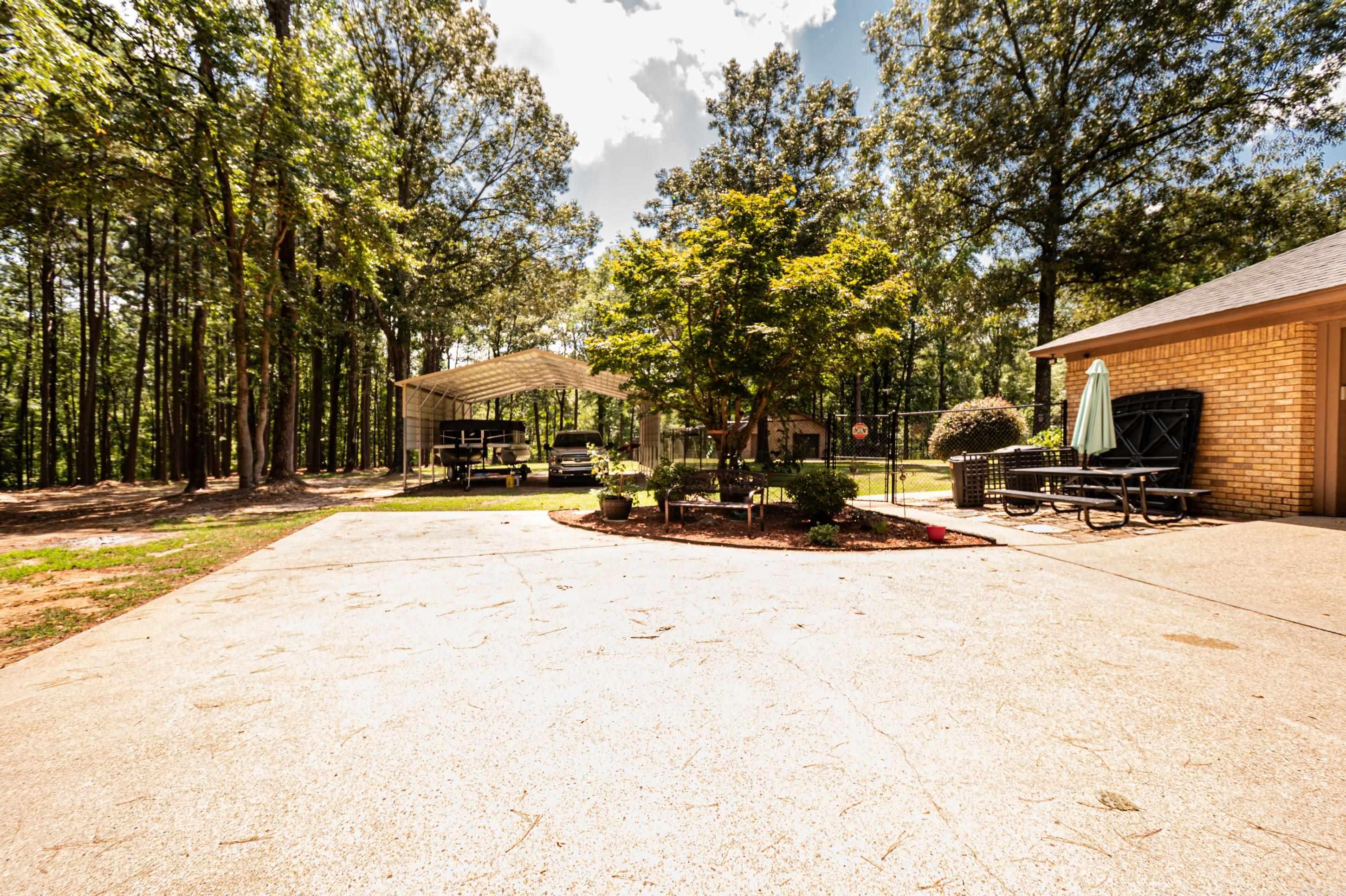 183 Southwood Dr  Camden, AR