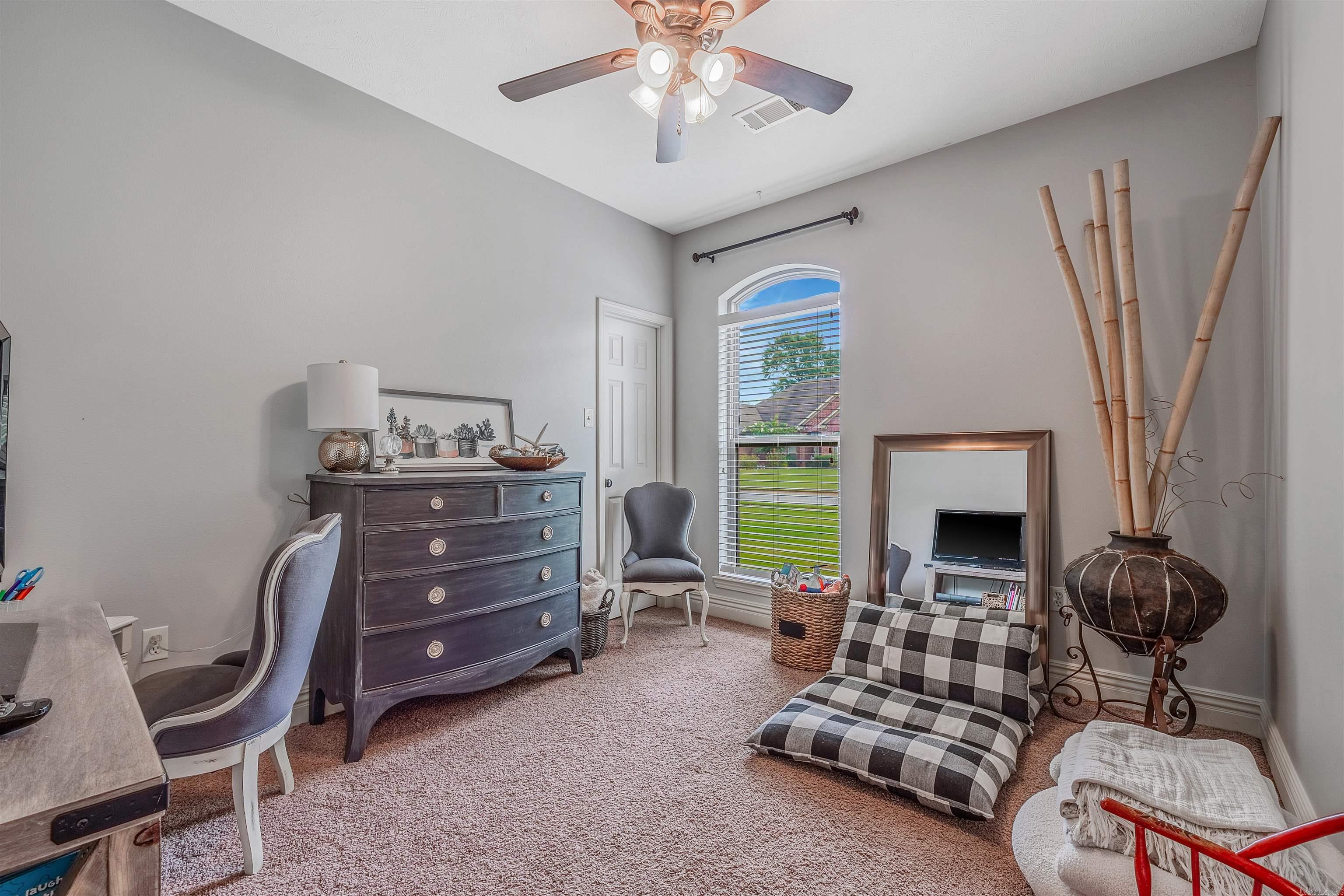 29 Thoroughbred  Vilonia, AR