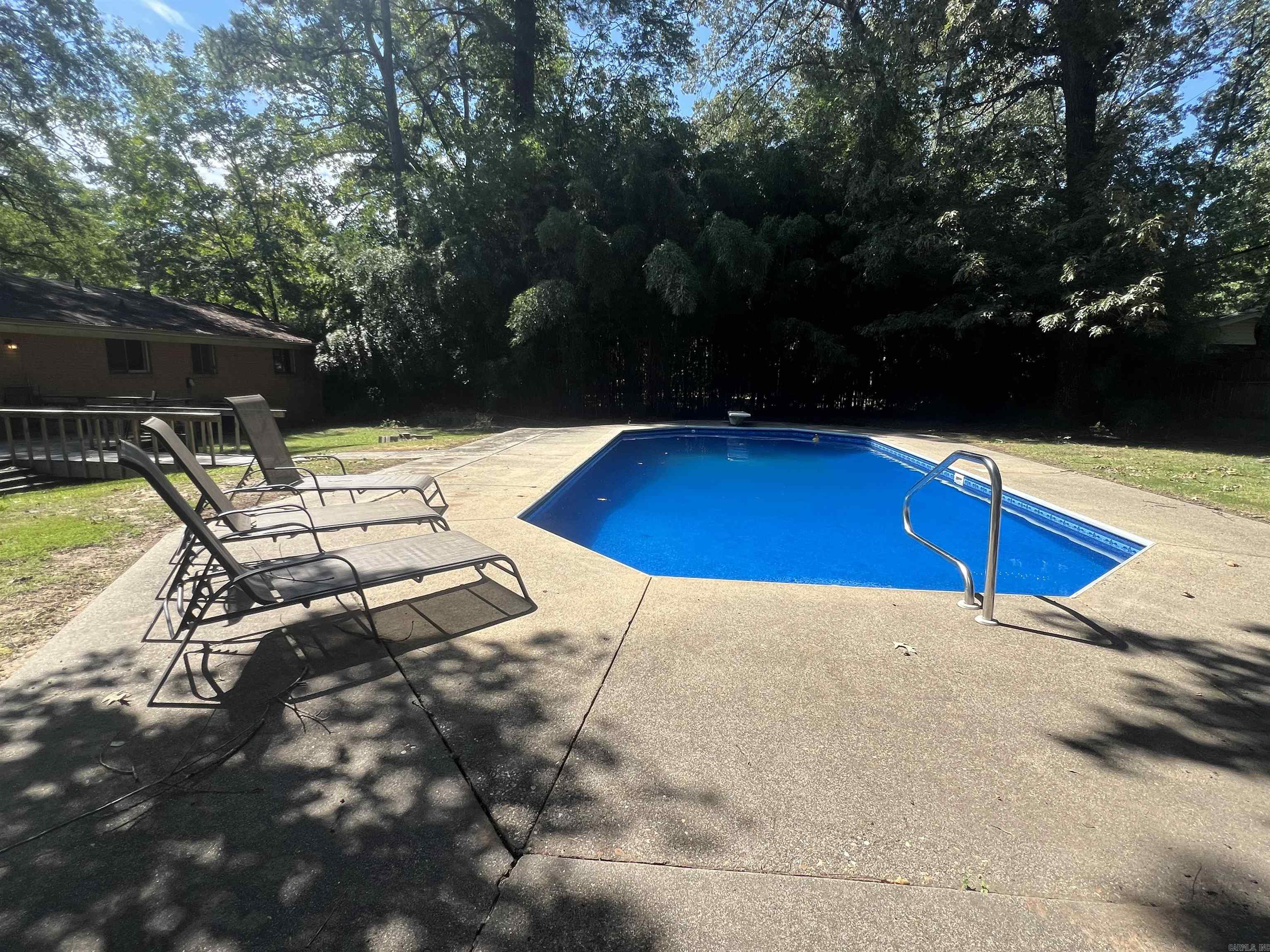 1522 Chris  Benton, AR