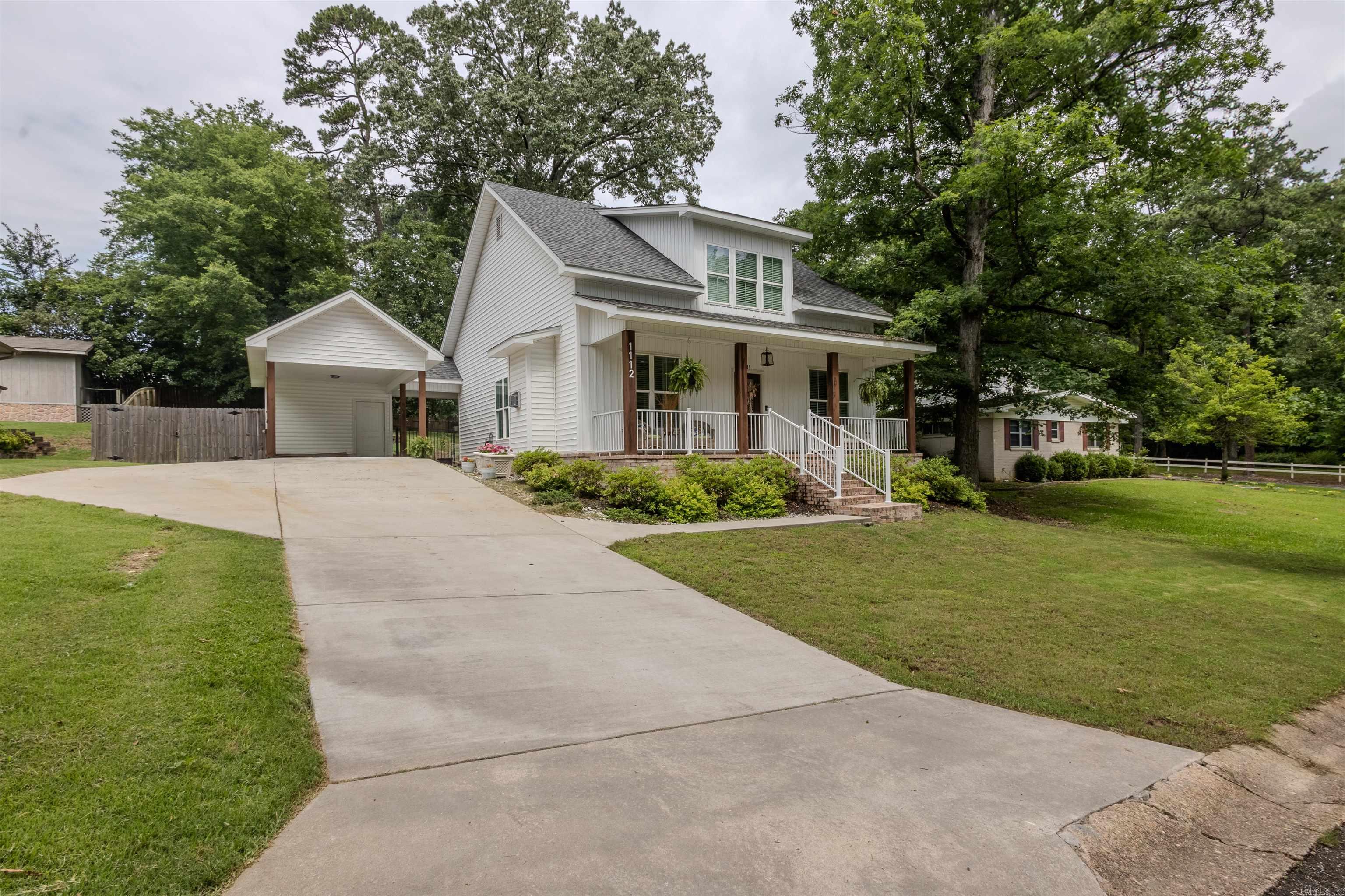 1112 Griffey  Benton, AR