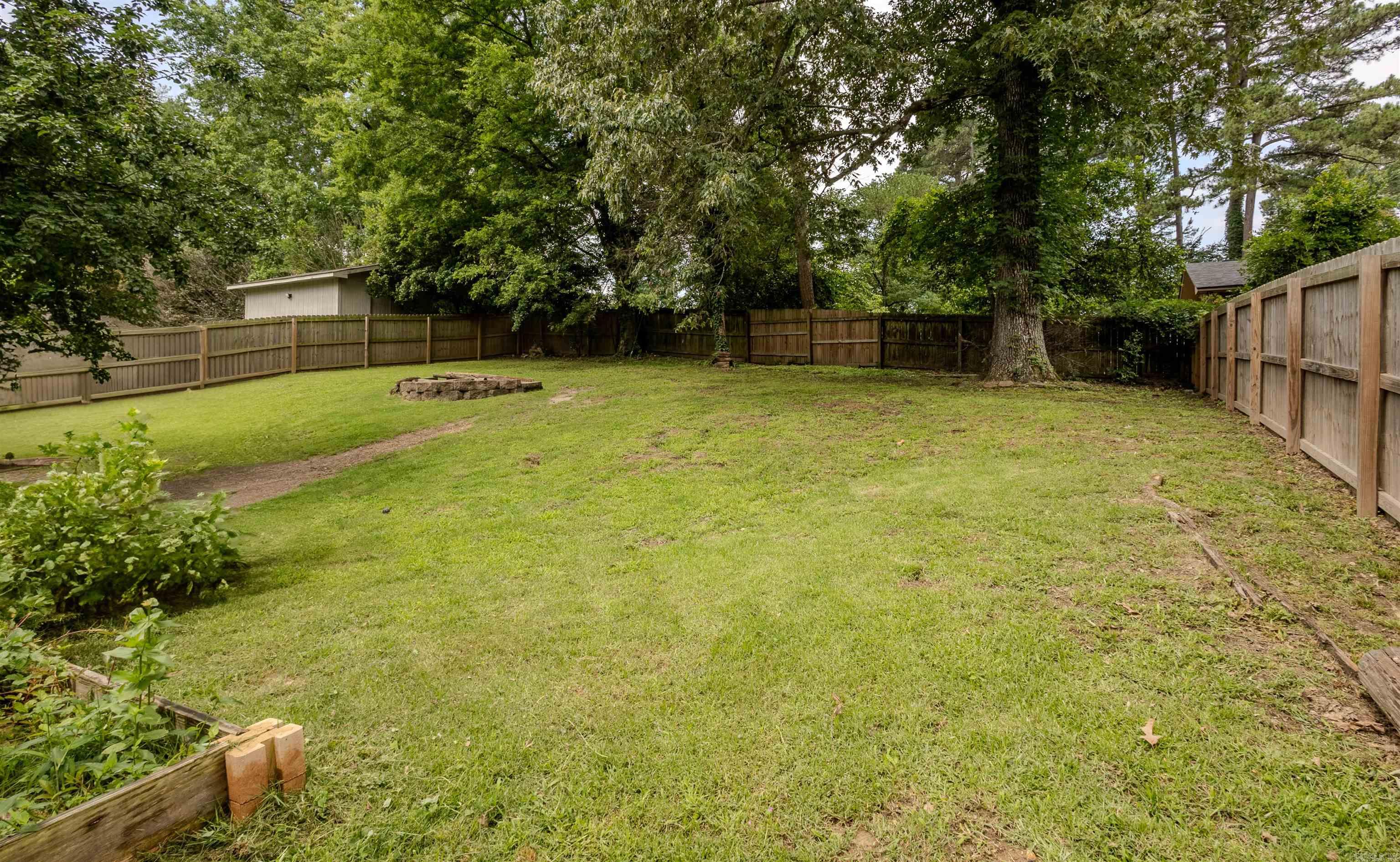 1112 Griffey  Benton, AR