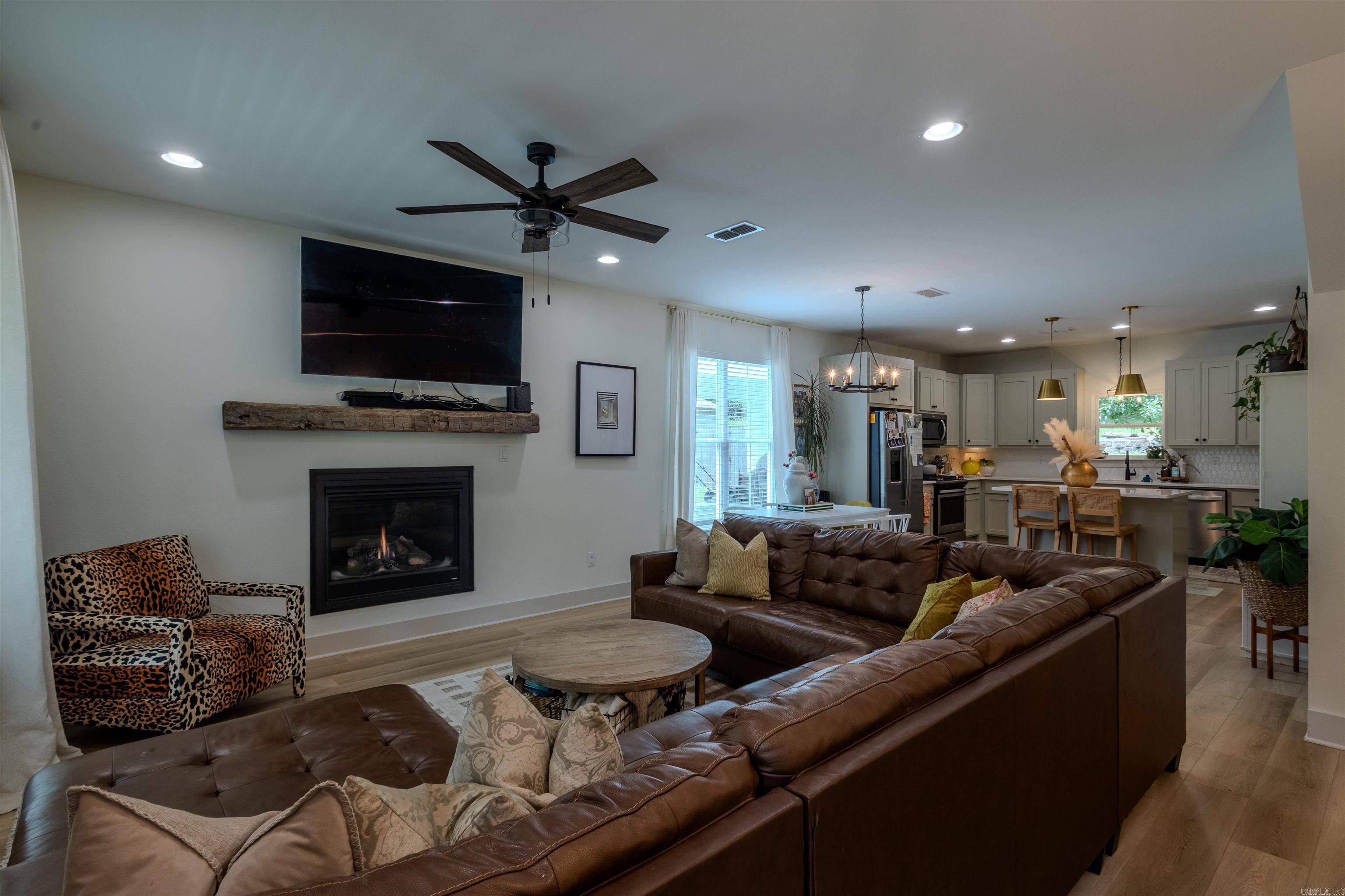 1112 Griffey  Benton, AR