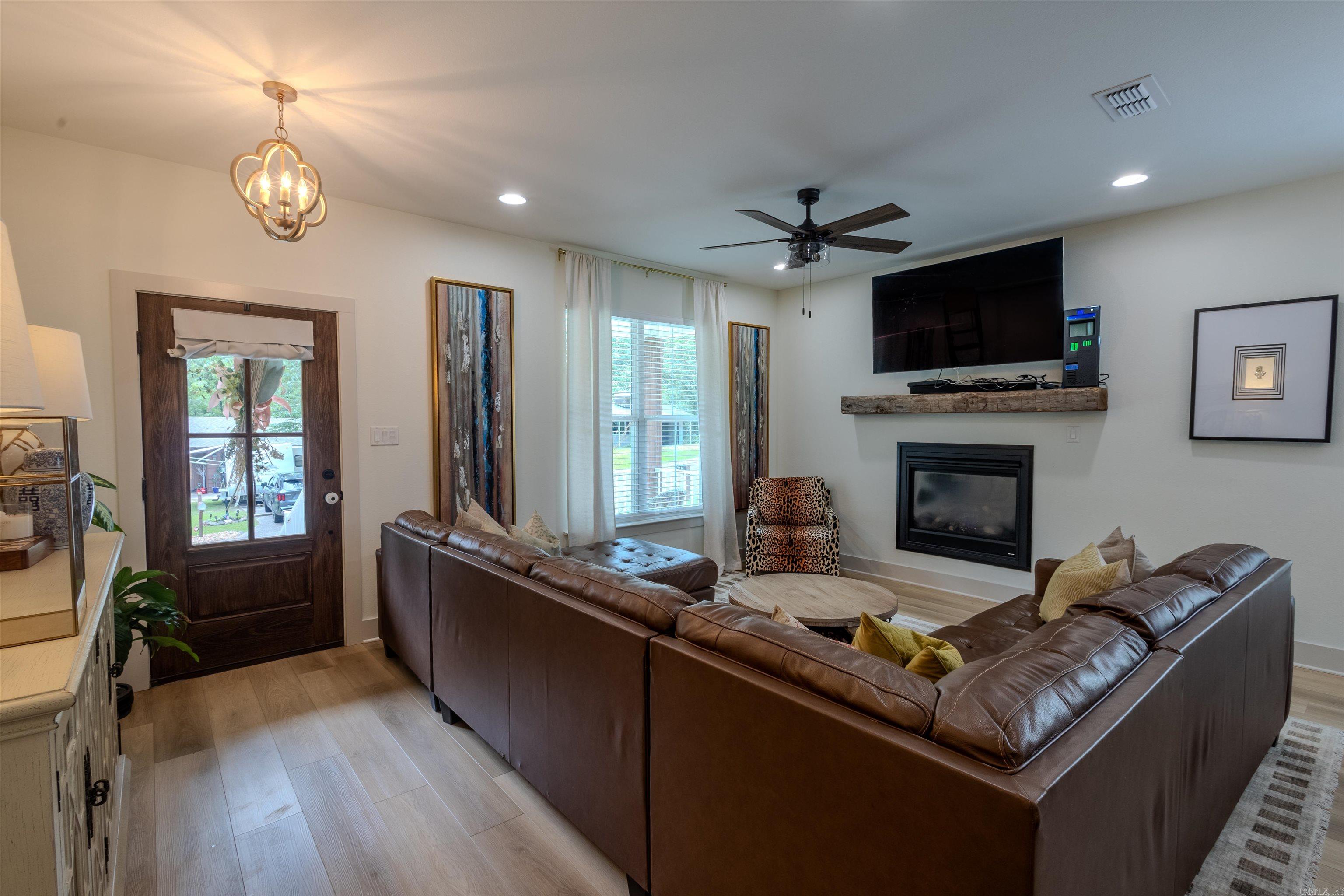 1112 Griffey  Benton, AR