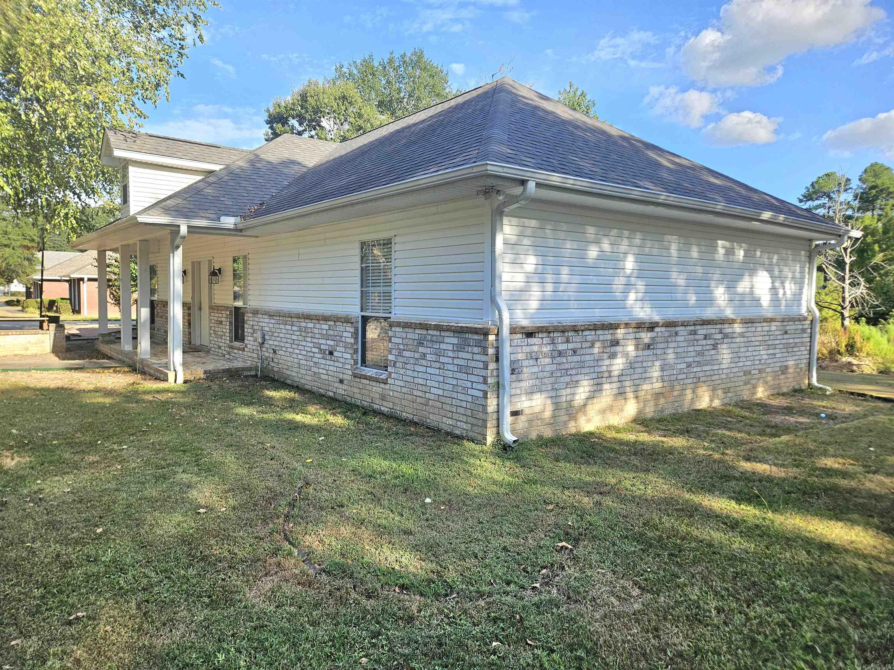 1018 W Holland  White Hall, AR