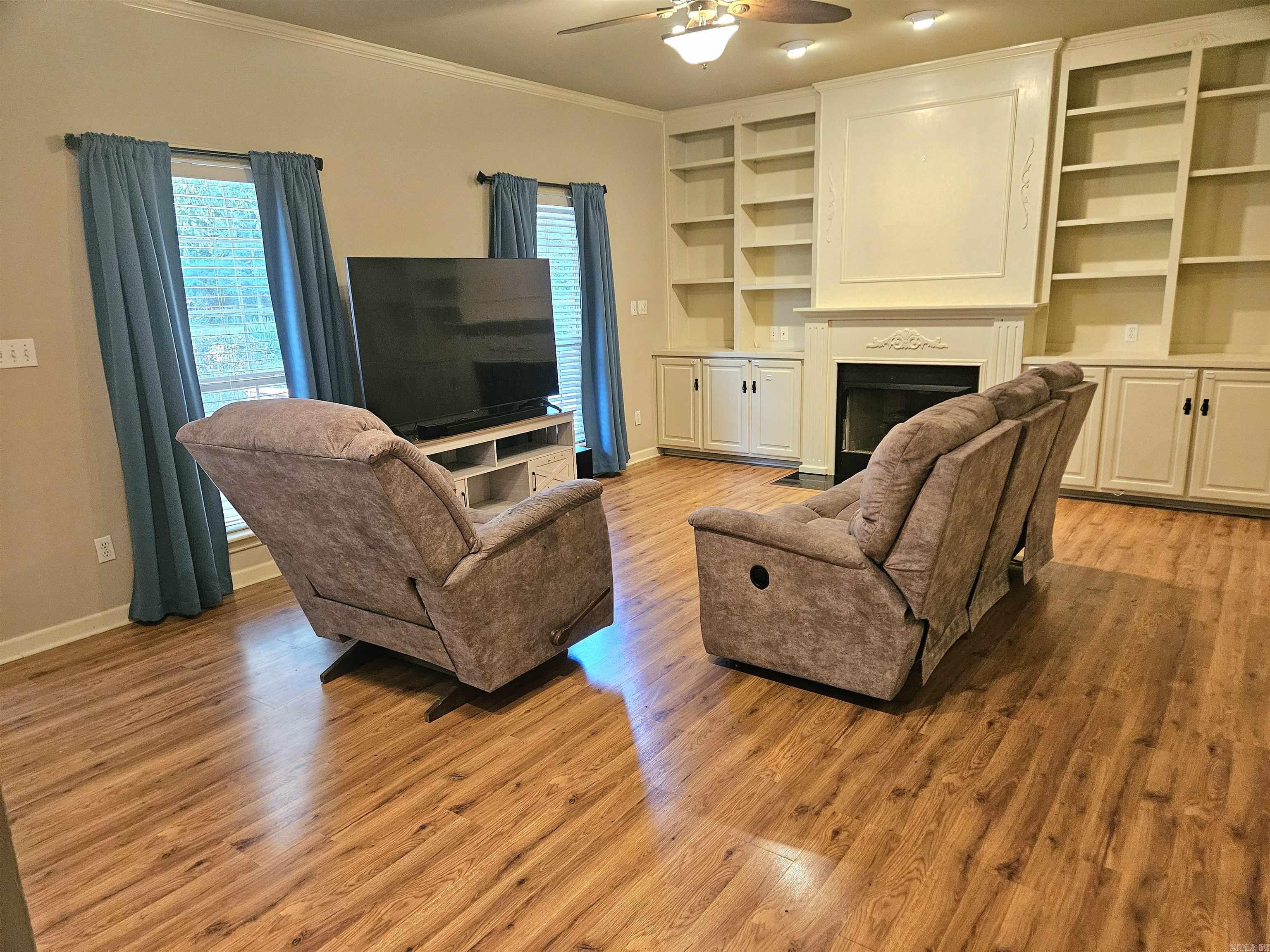 1018 W Holland  White Hall, AR