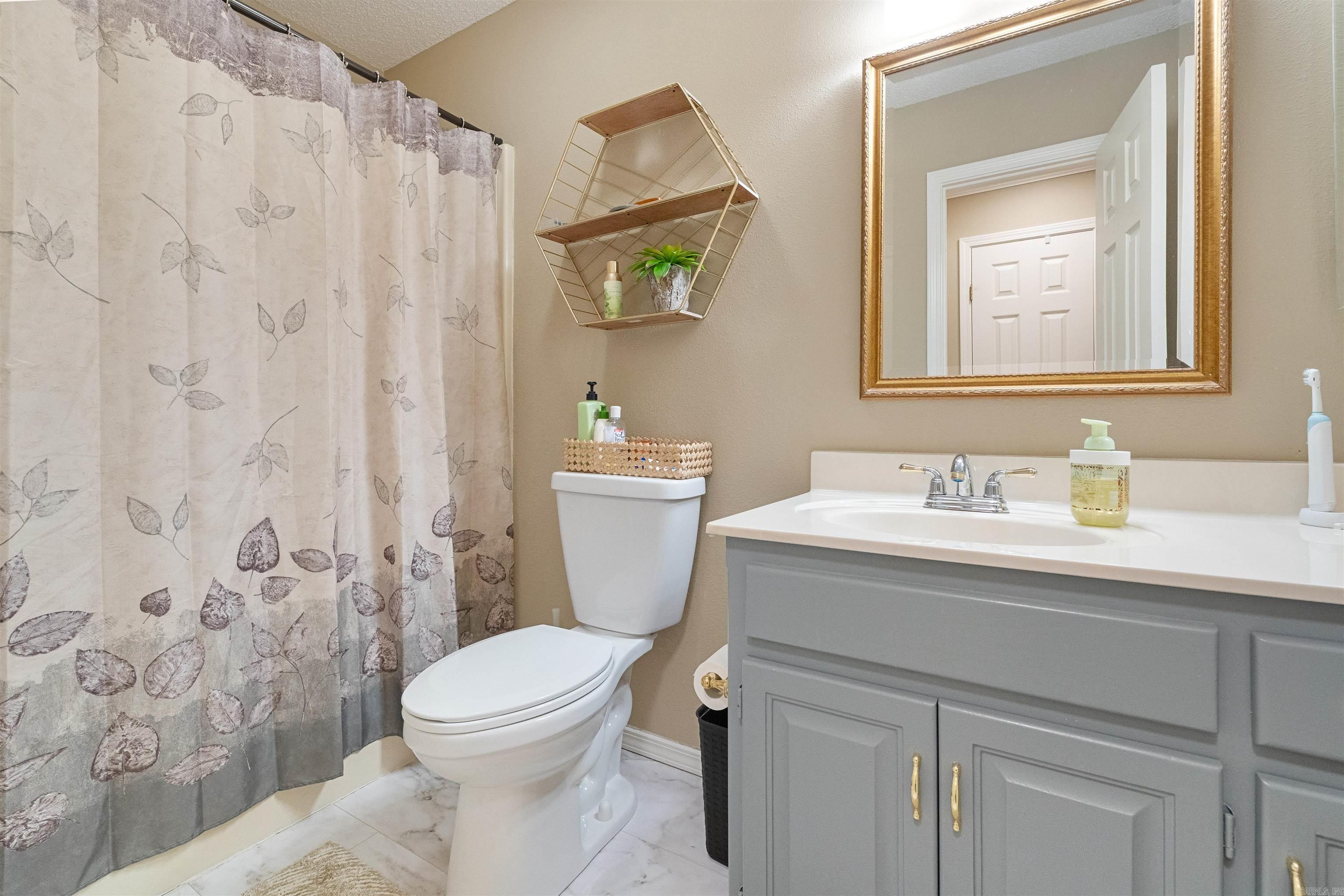 2 Charnela Lane  Hot Springs Village, AR