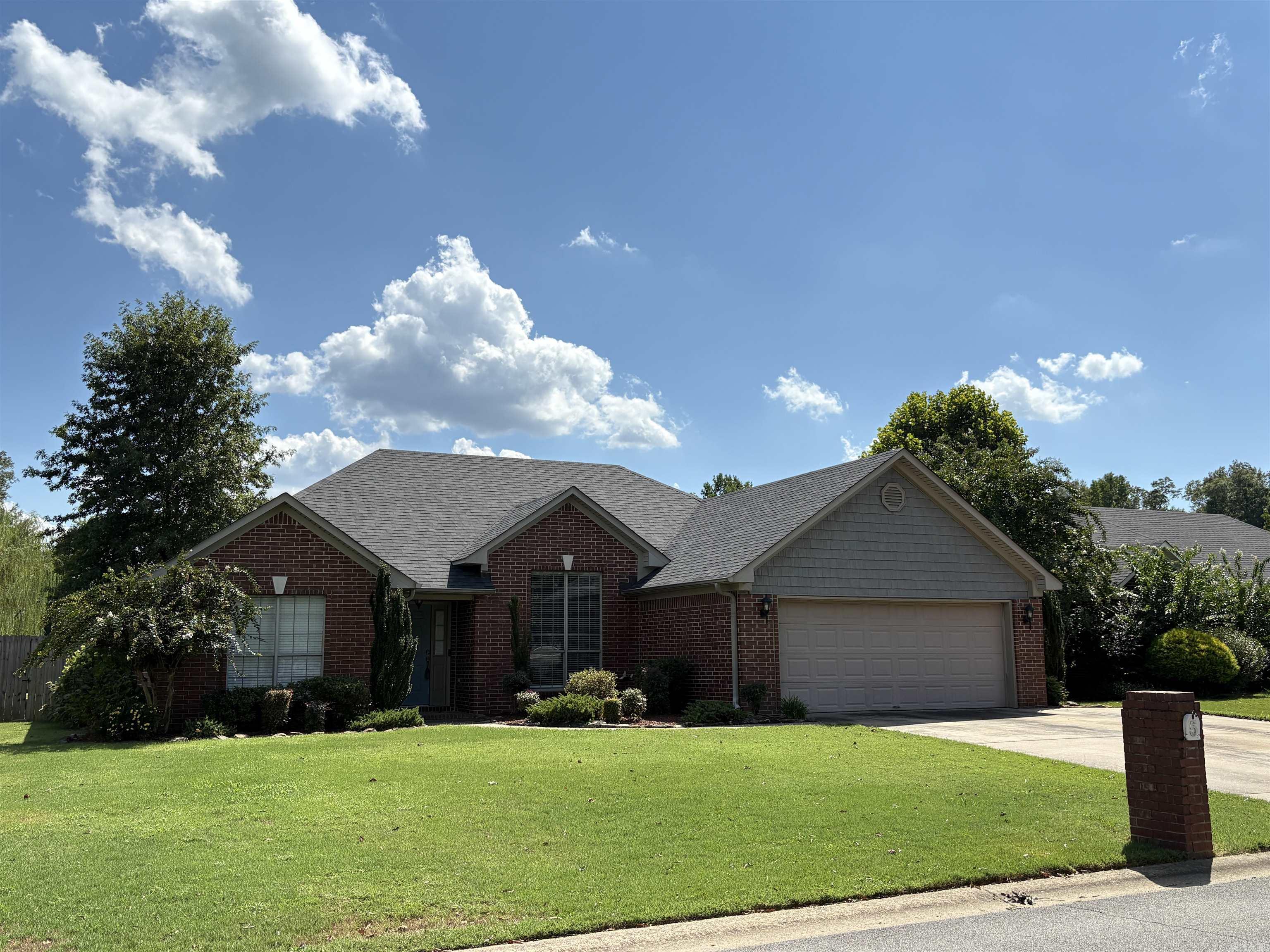 5 Mitchell  Greenbrier, AR