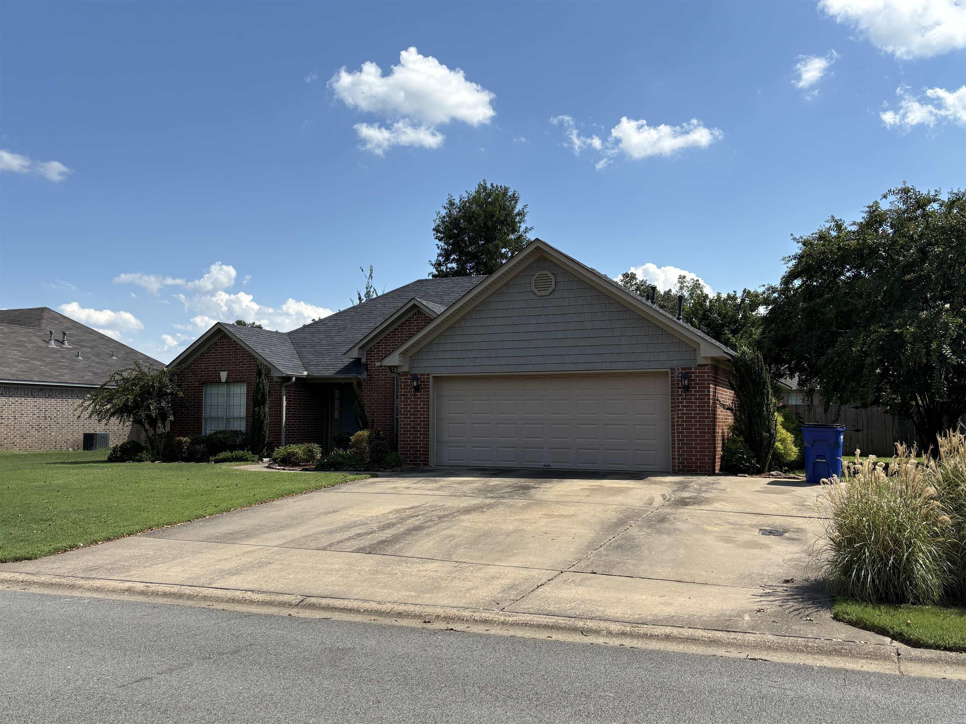 5 Mitchell  Greenbrier, AR
