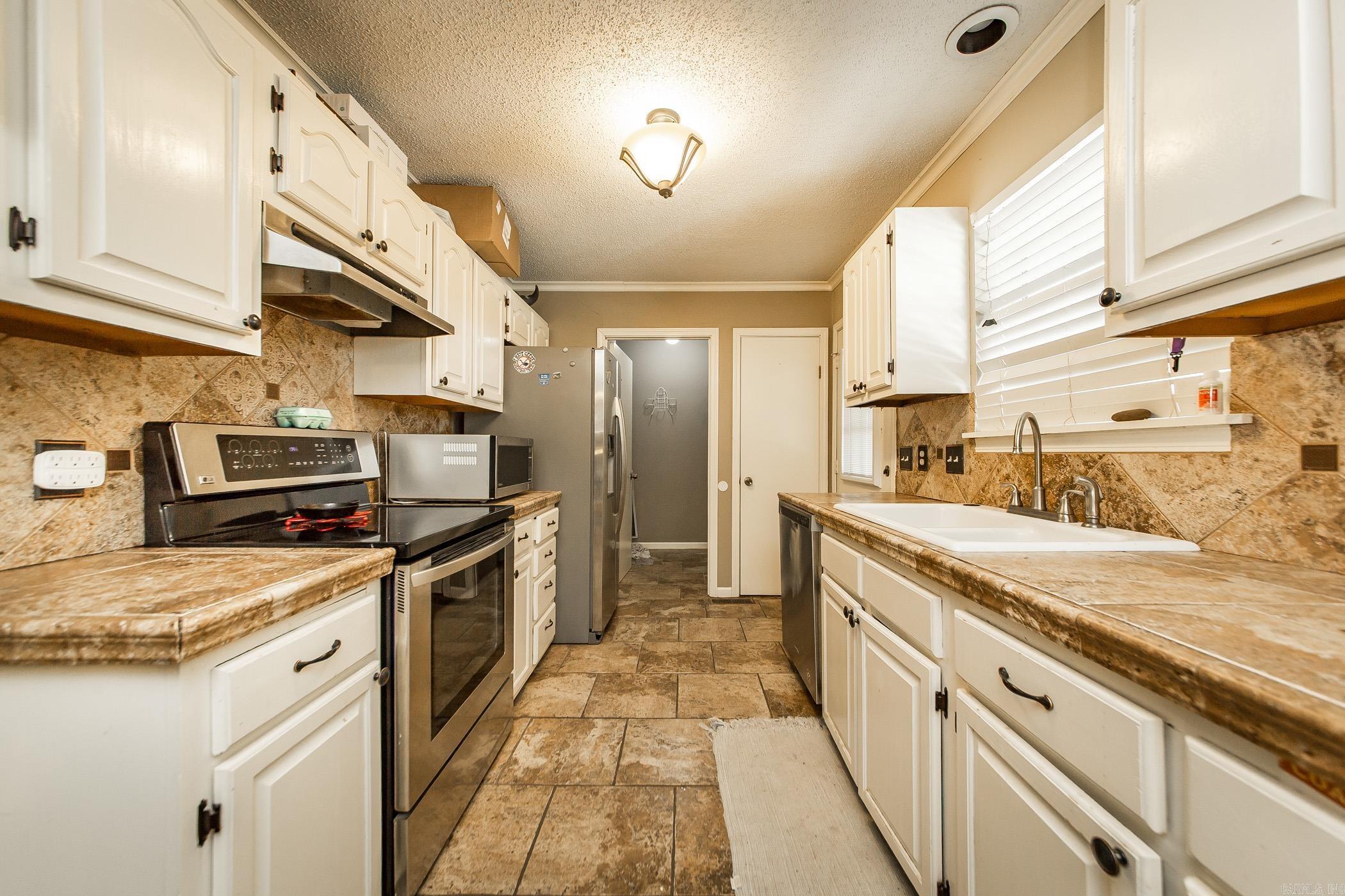 608 Hemphill  Sherwood, AR