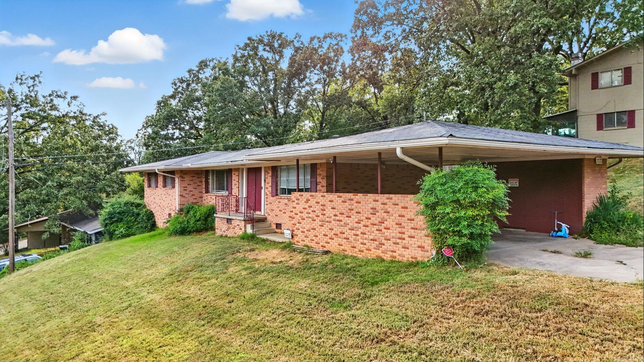 1900 Broken Arrow  North Little Rock, AR