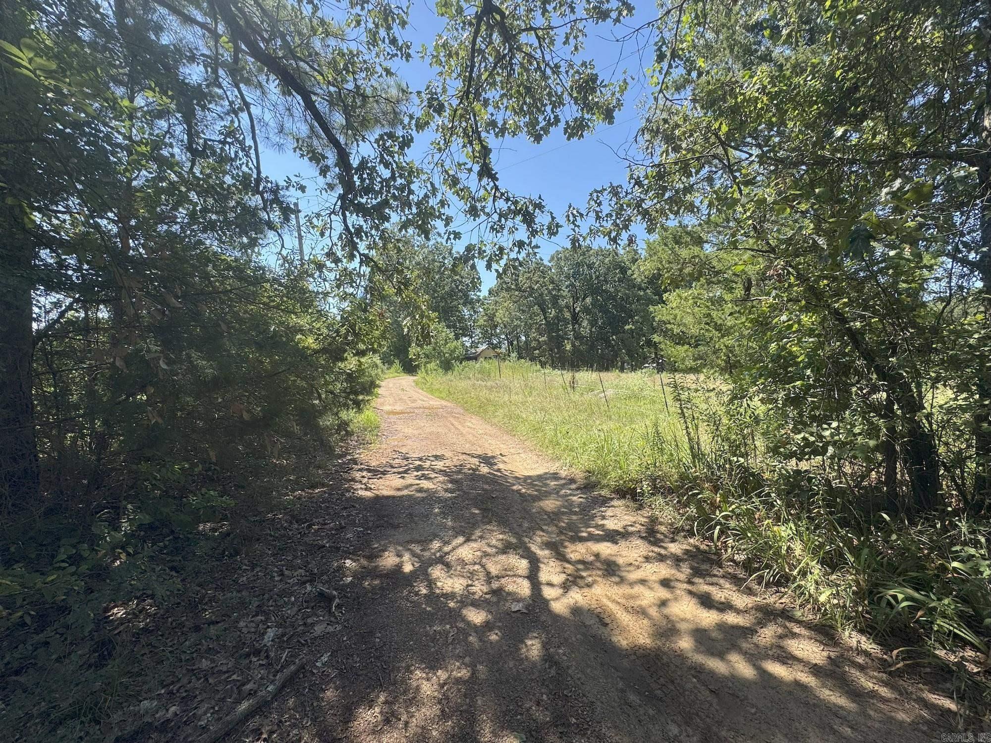 136 CR 2201  Hooks, TX