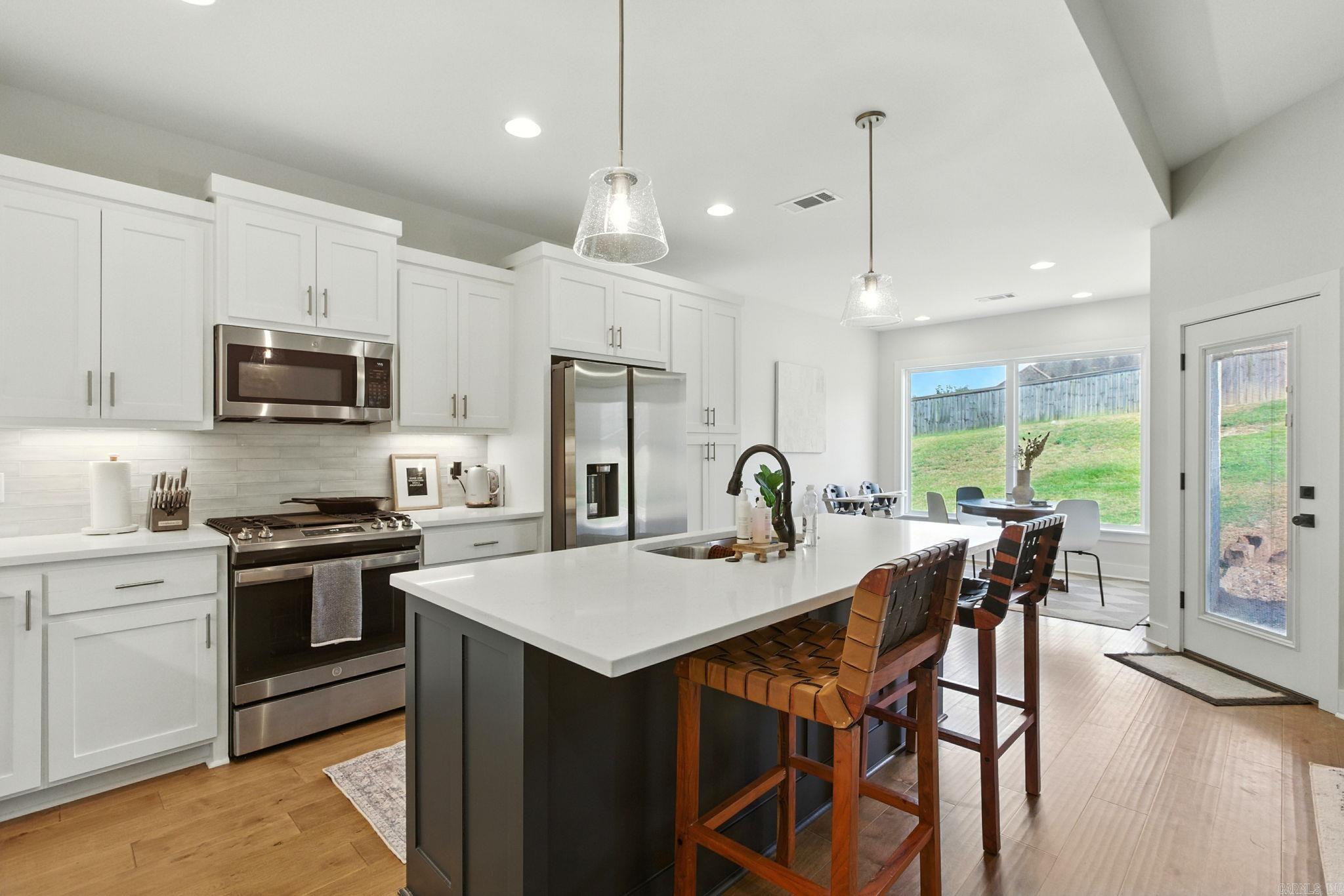 17205 Edinburgh Dr  Little Rock, AR
