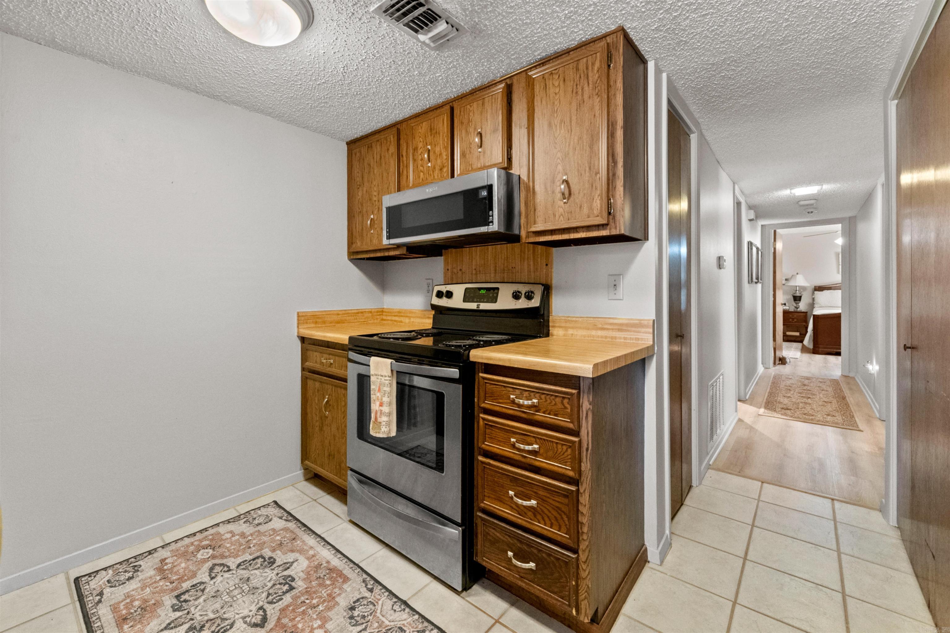 2004 Broken Bow  North Little Rock, AR