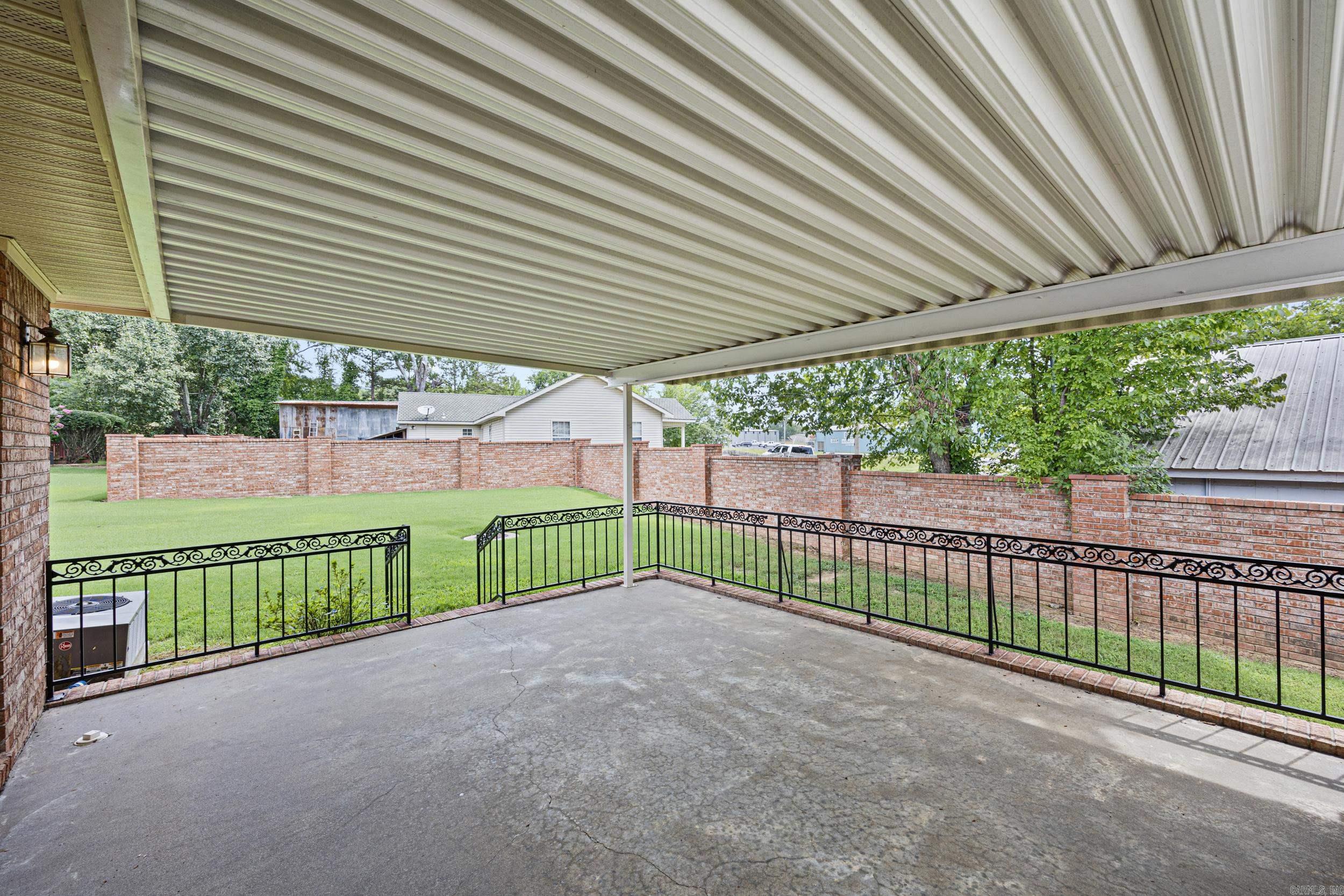 54 Club Road Village  Dover, AR