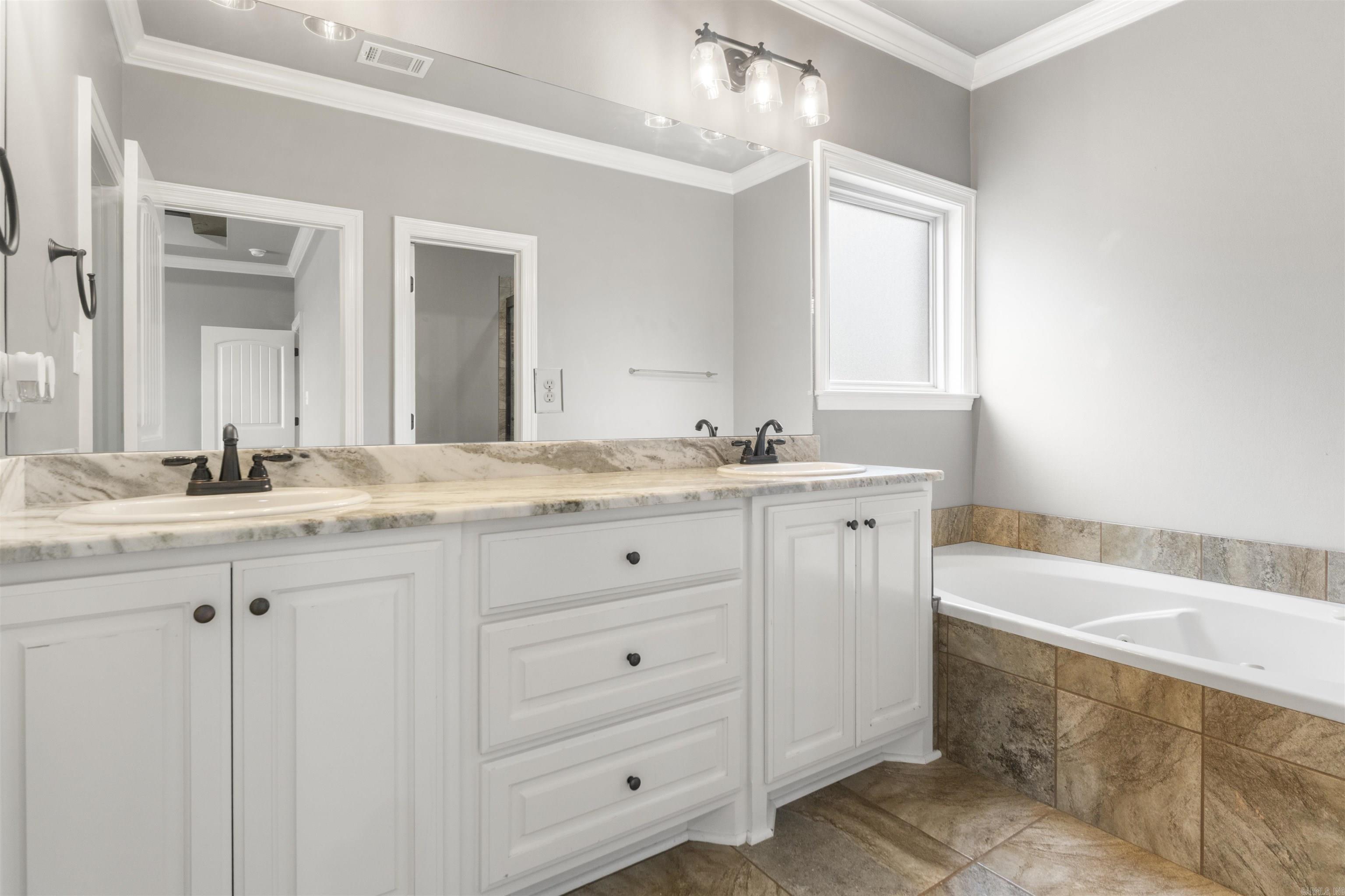 15108 Angus Court Little Rock, AR 72210-5852