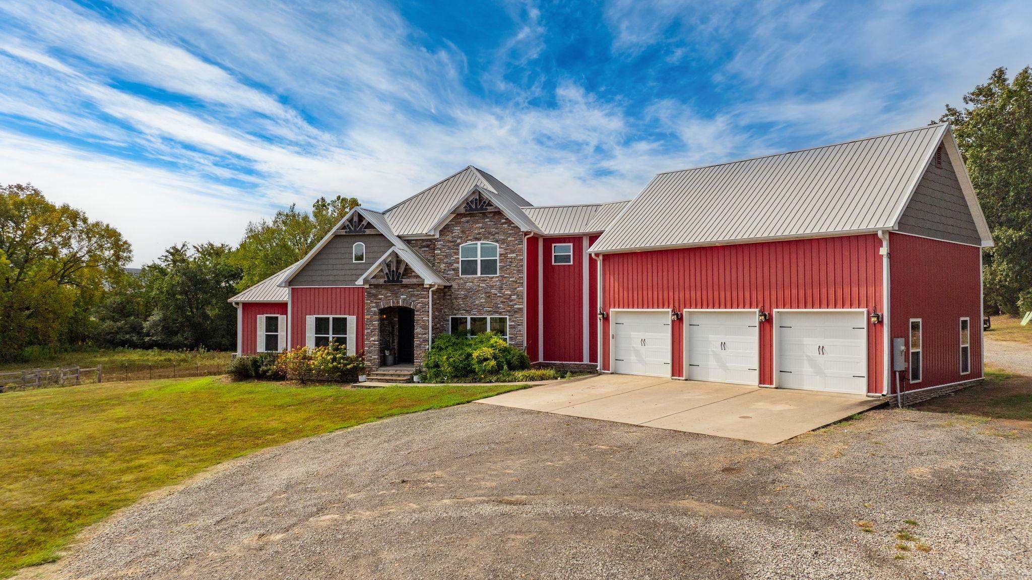 1431 Red Hill  Mount Vernon, AR