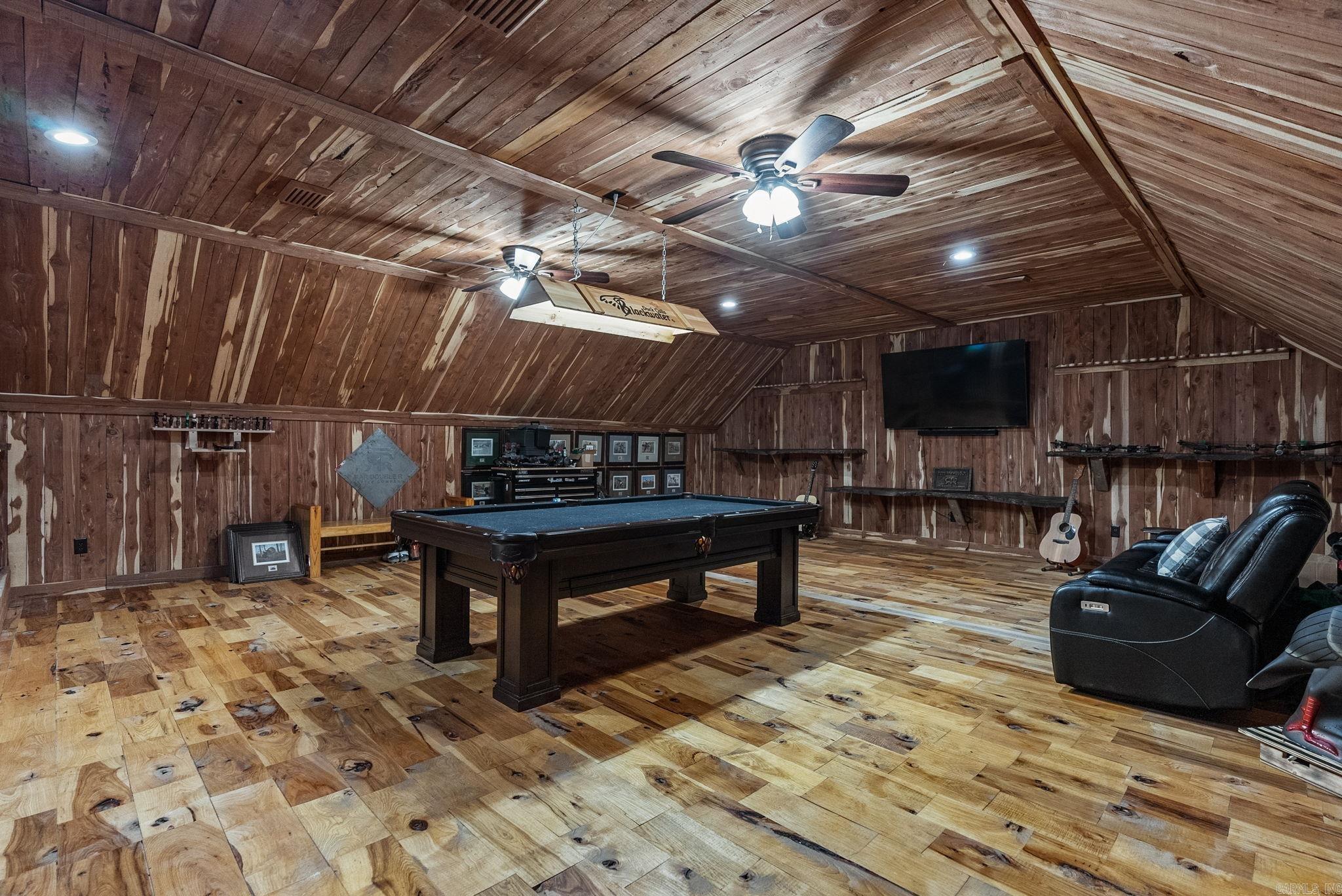 1431 Red Hill  Mount Vernon, AR
