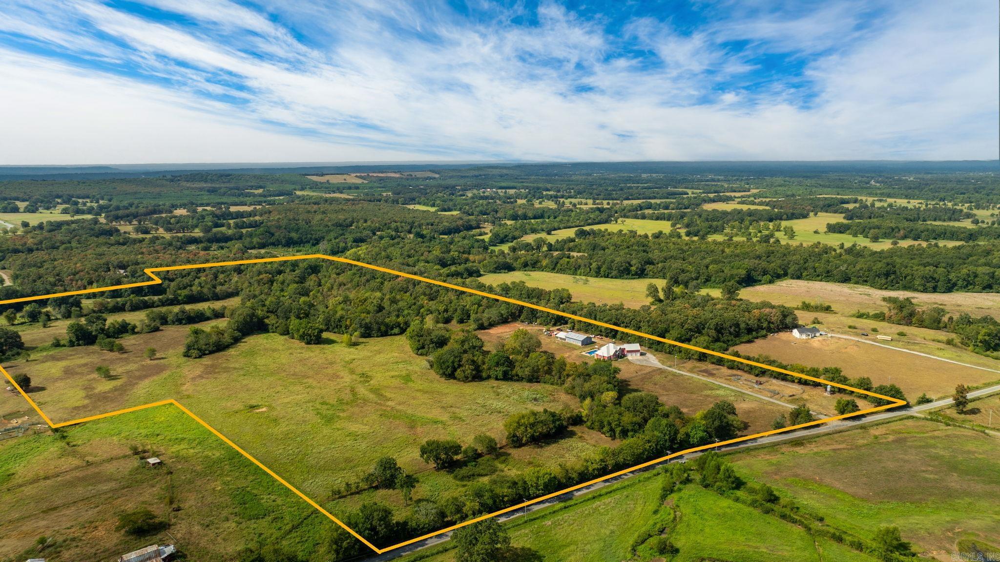 1431 Red Hill  Mount Vernon, AR