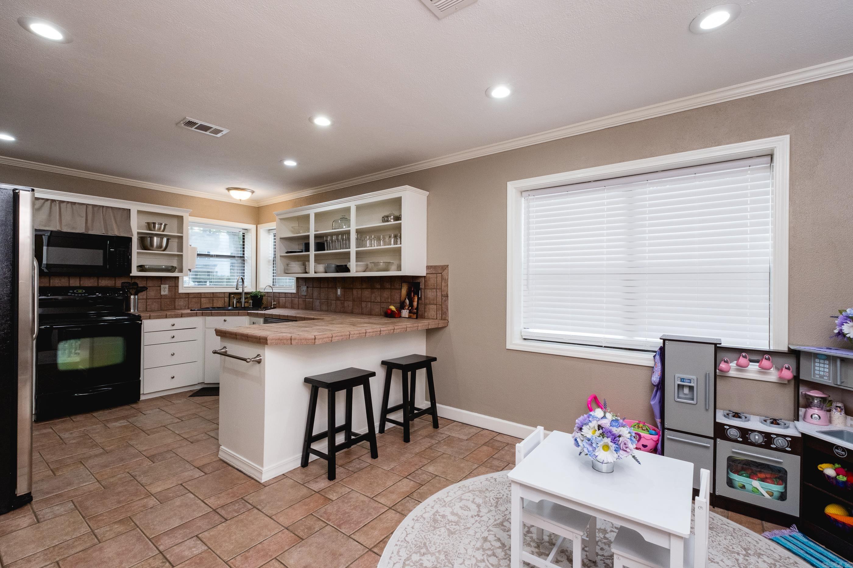3 Sharondale  Maumelle, AR