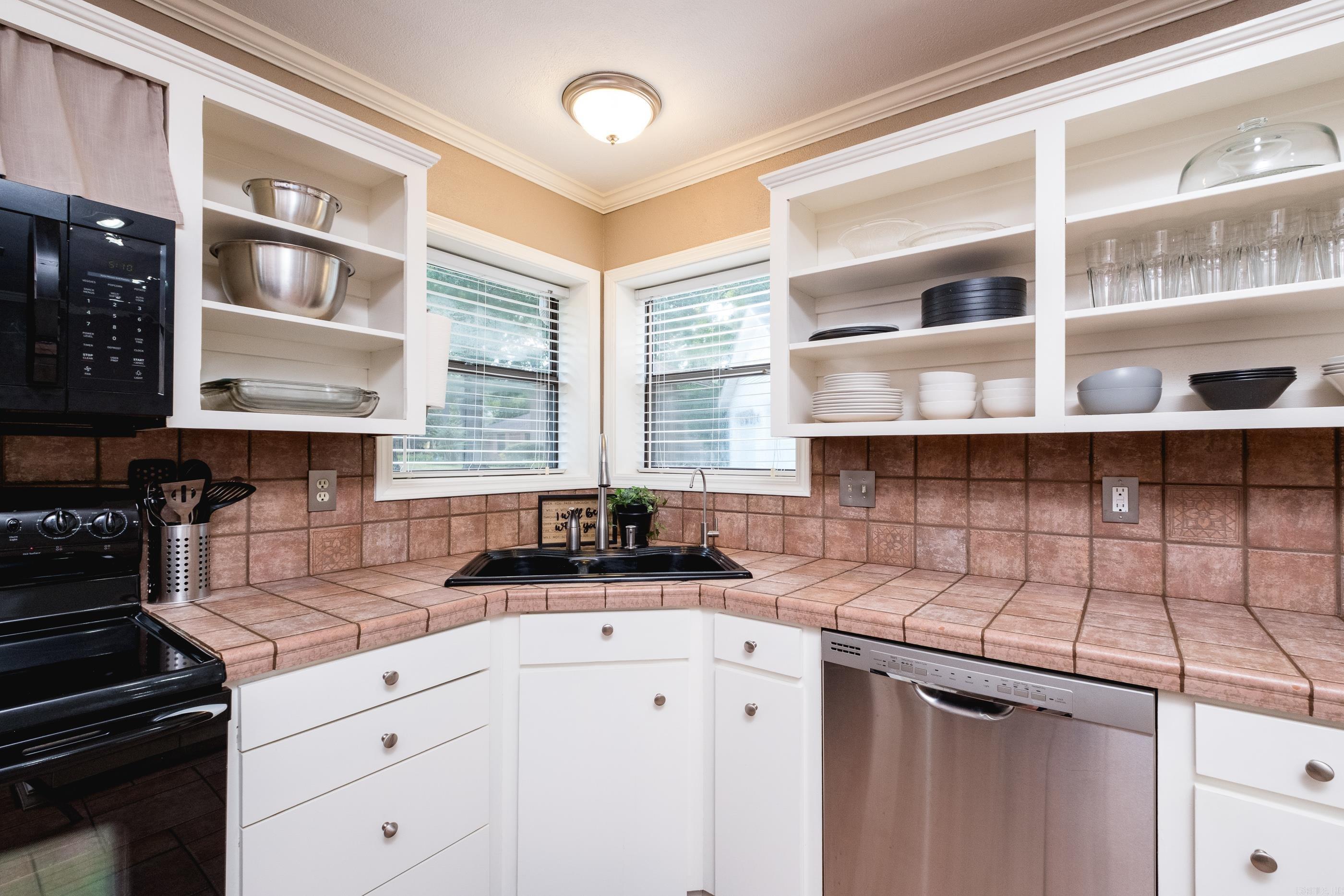 3 Sharondale  Maumelle, AR