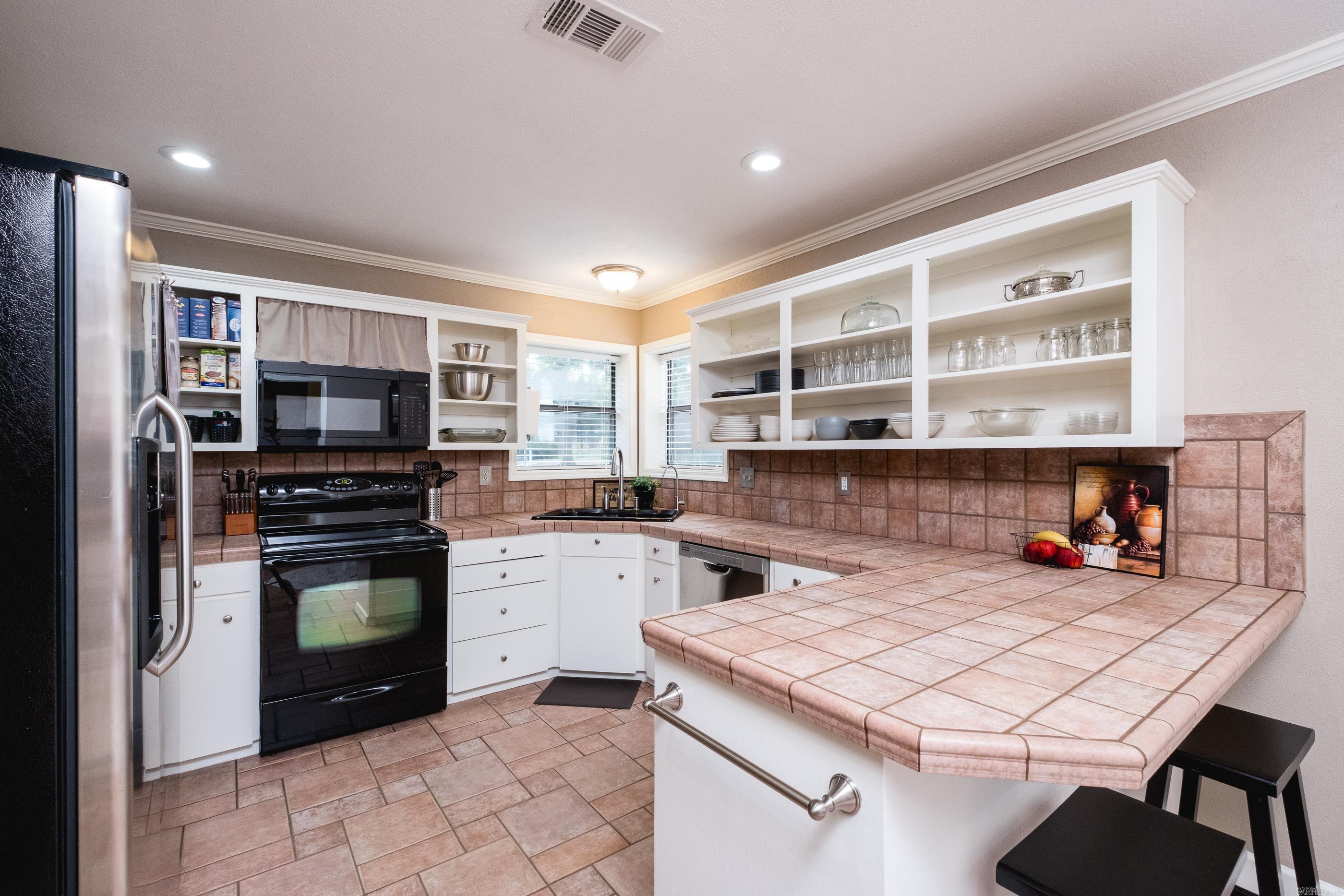 3 Sharondale  Maumelle, AR