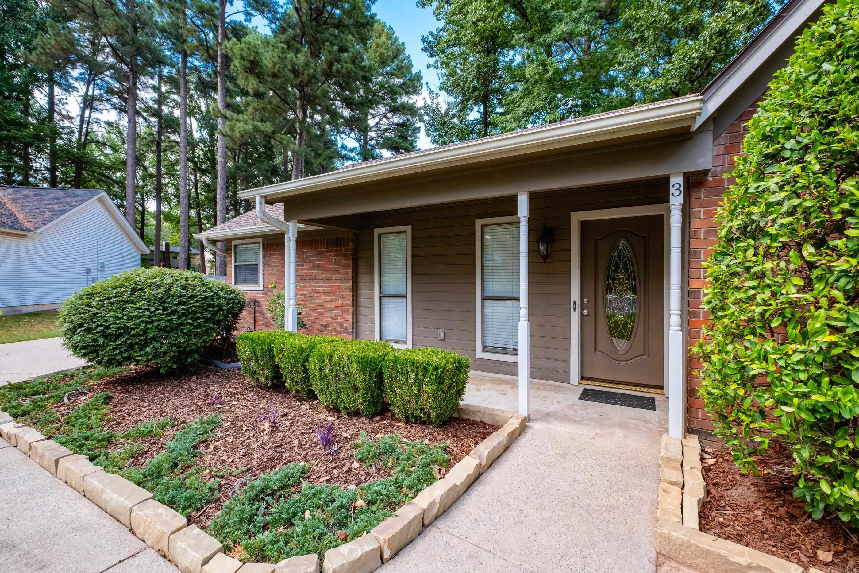 3 Sharondale  Maumelle, AR