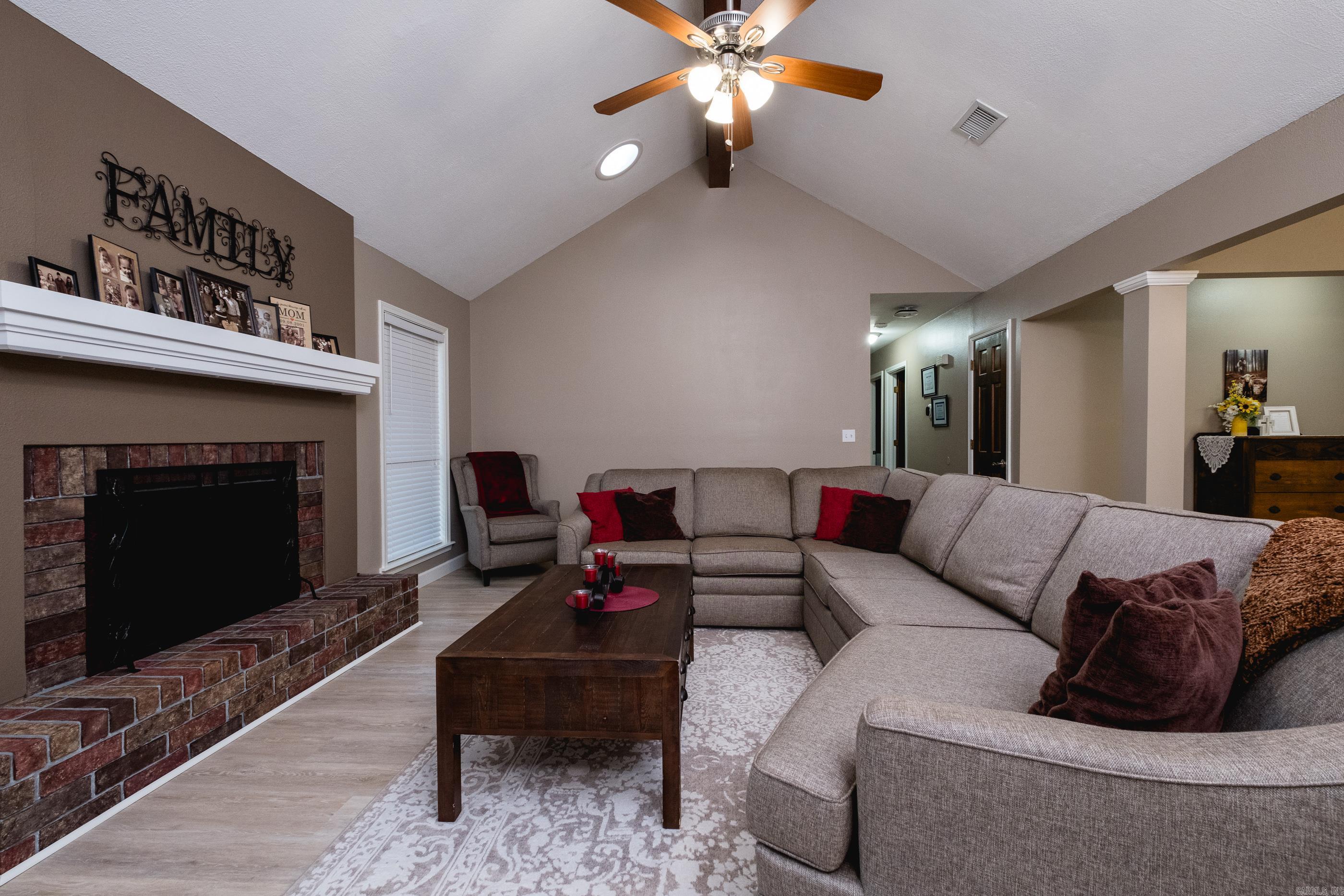 3 Sharondale  Maumelle, AR