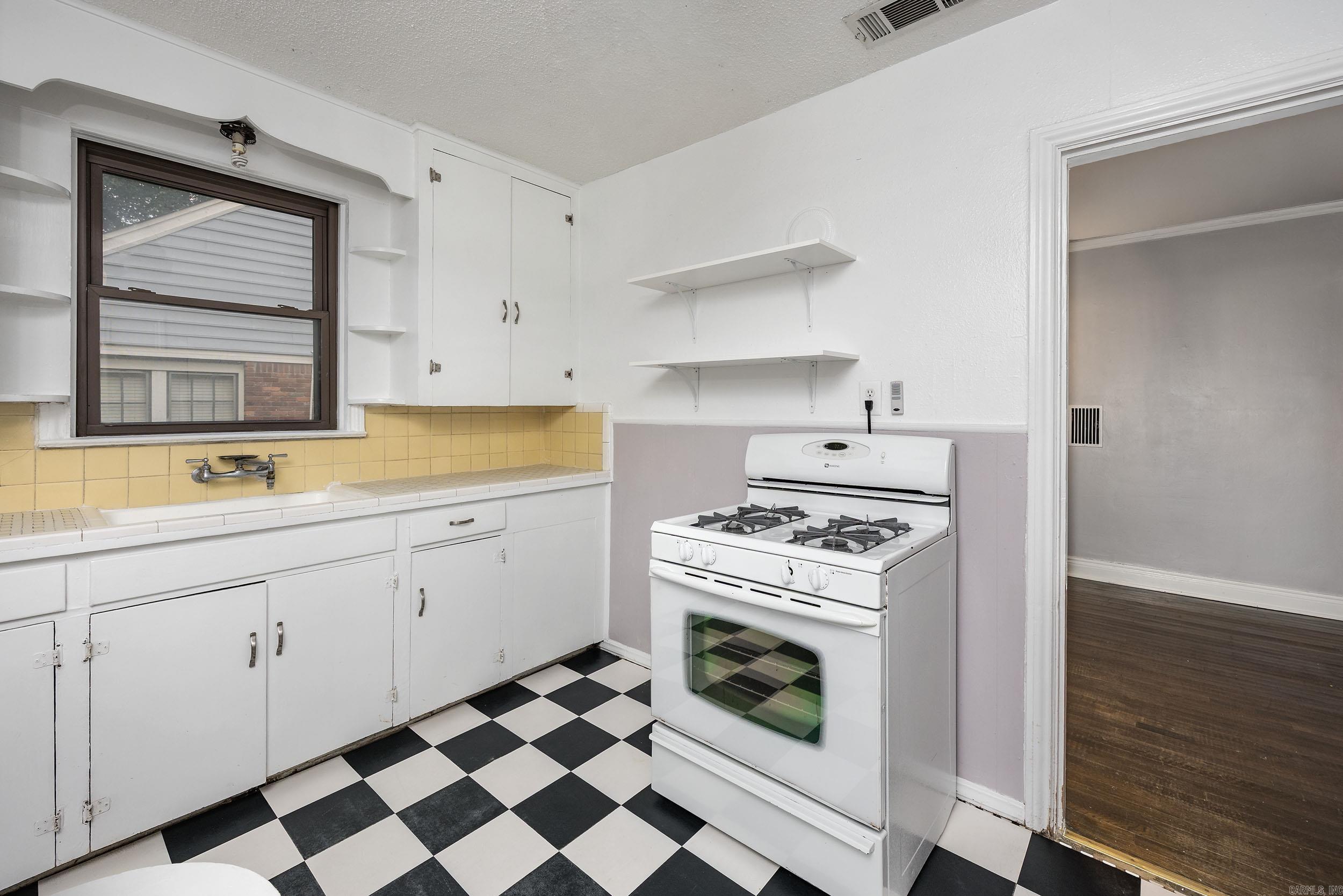 505 Cherry Hill  North Little Rock, AR