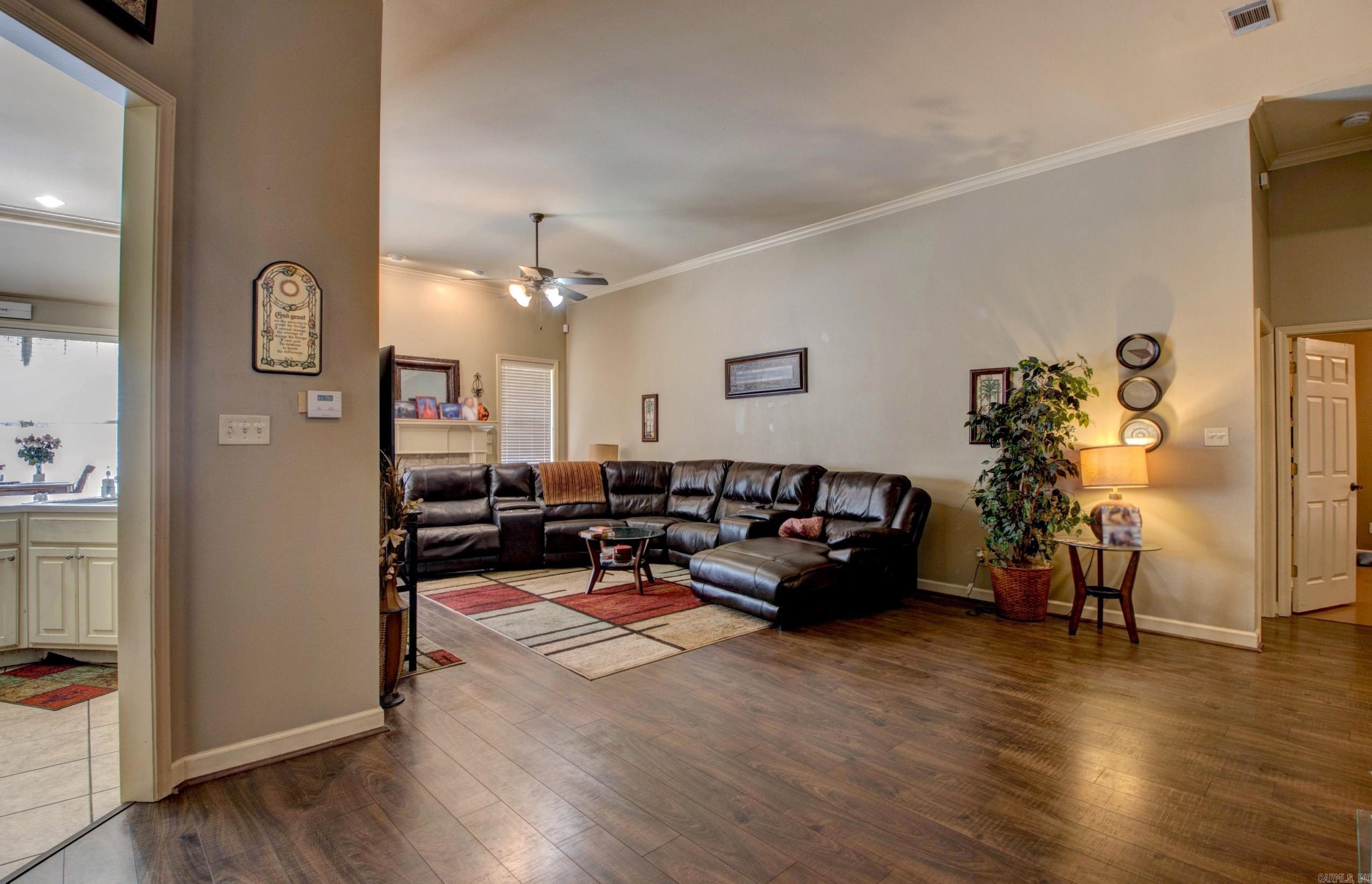 3 Regal  Maumelle, AR