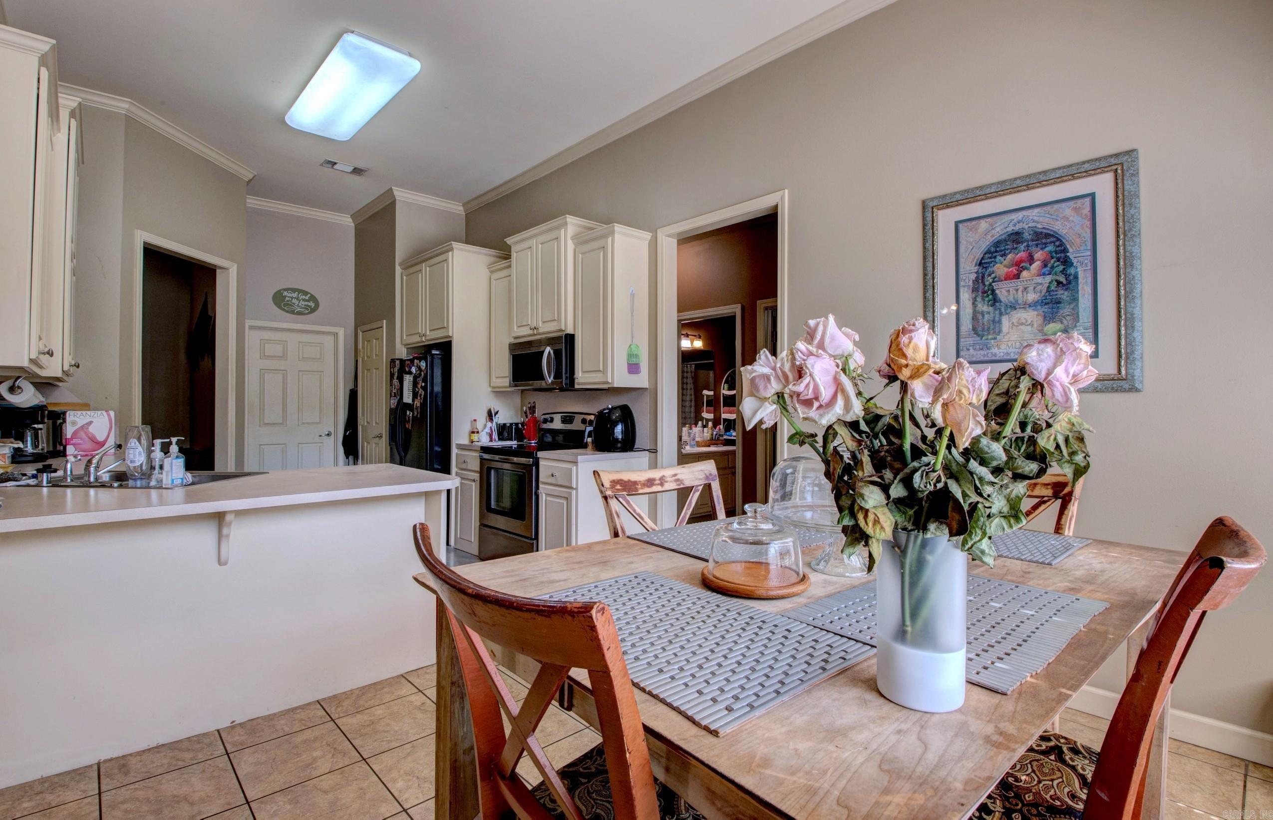 3 Regal  Maumelle, AR