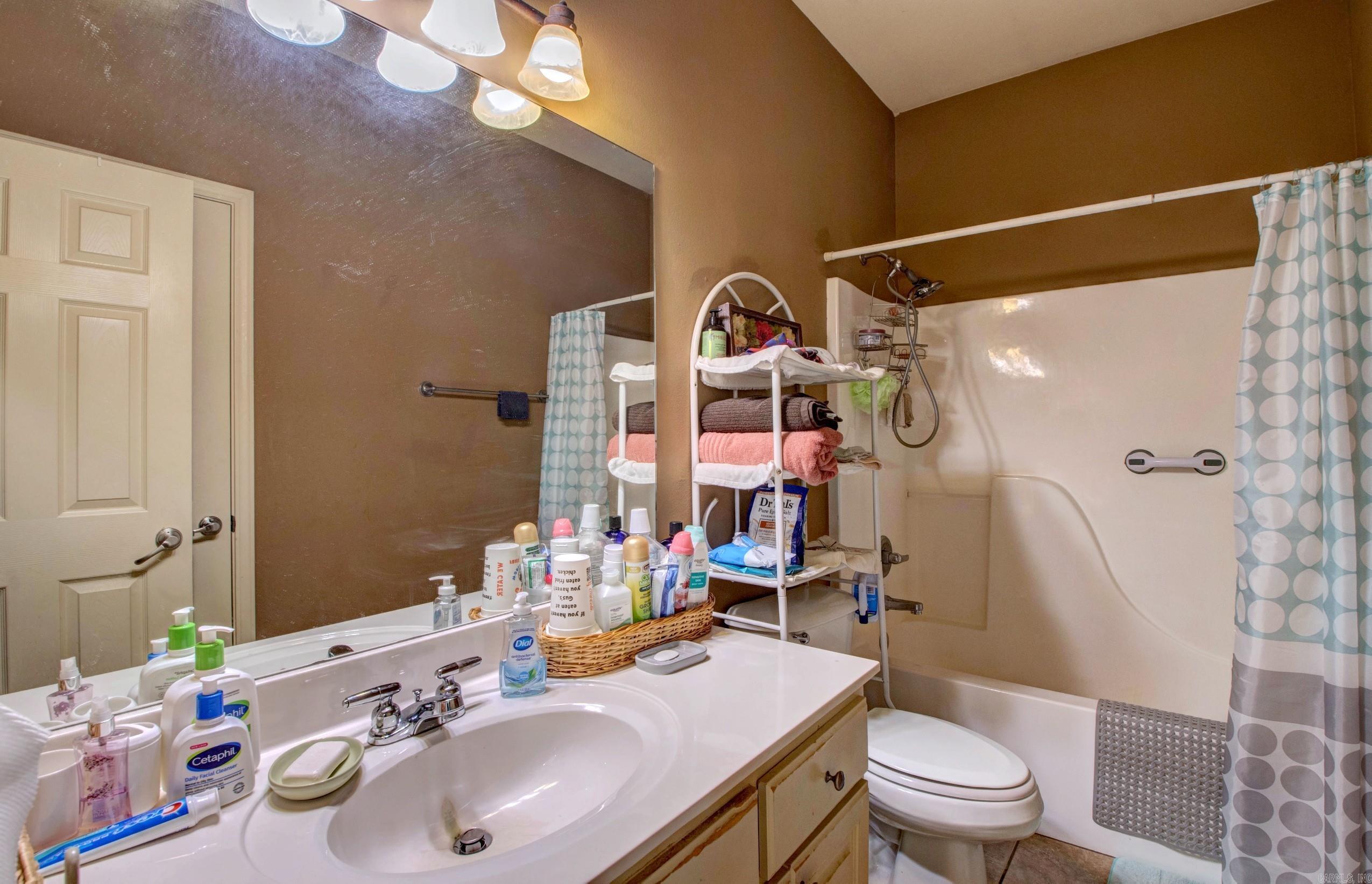 3 Regal  Maumelle, AR
