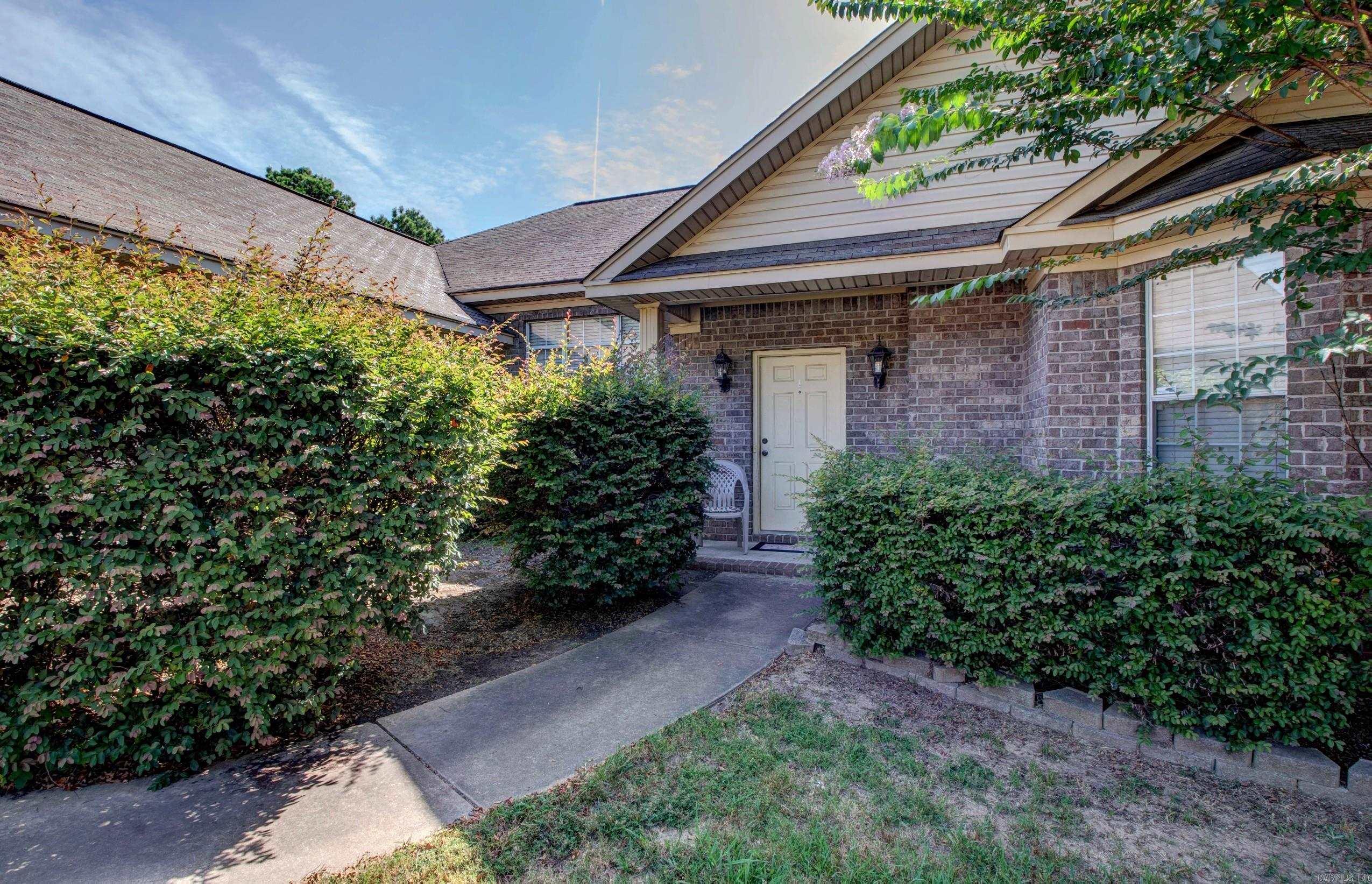 3 Regal  Maumelle, AR