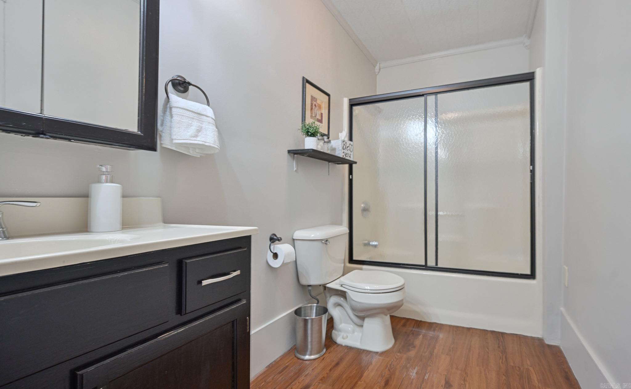 1010 Janssen  Mena, AR