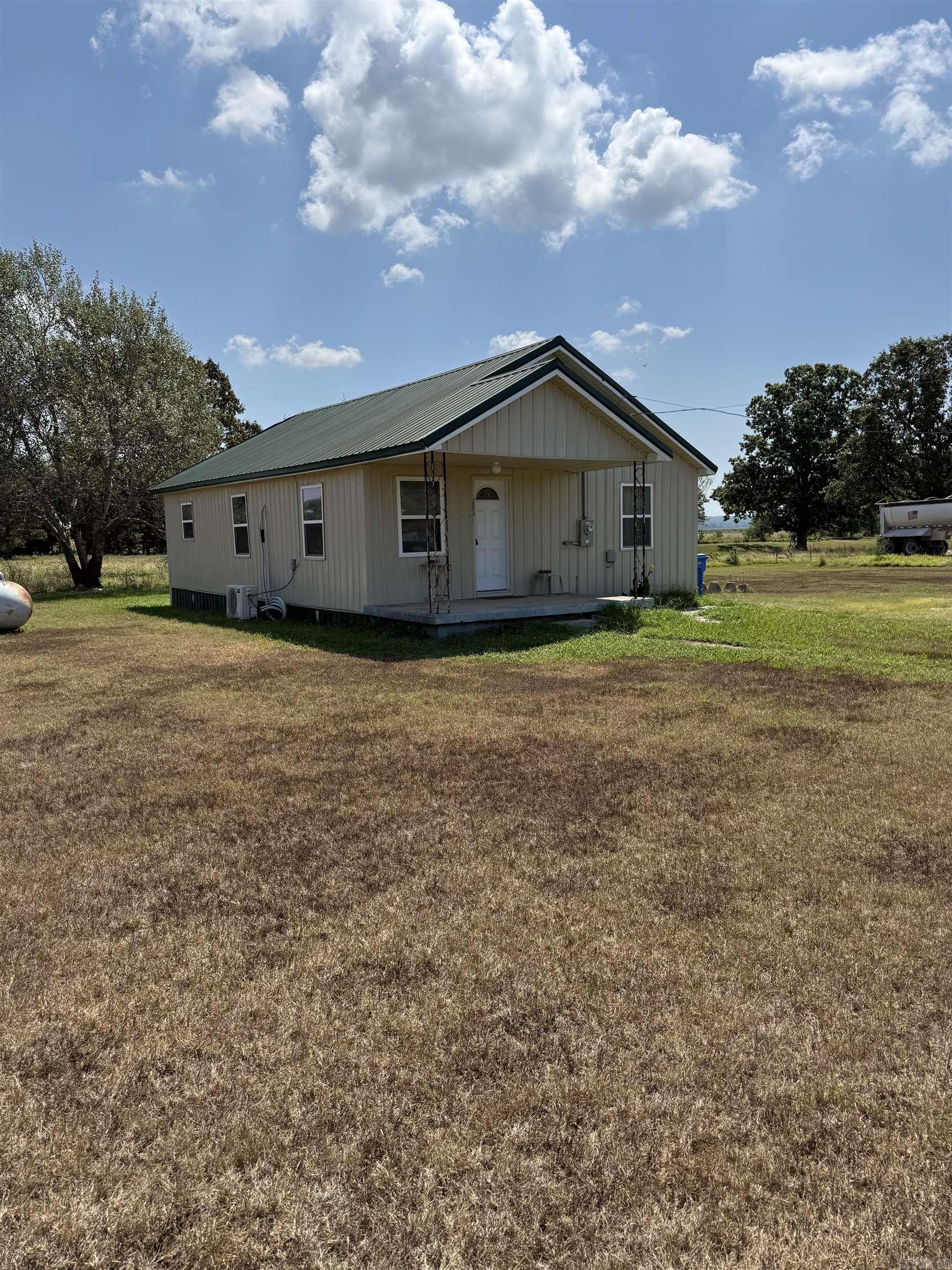 206 Dale  McDougal, AR