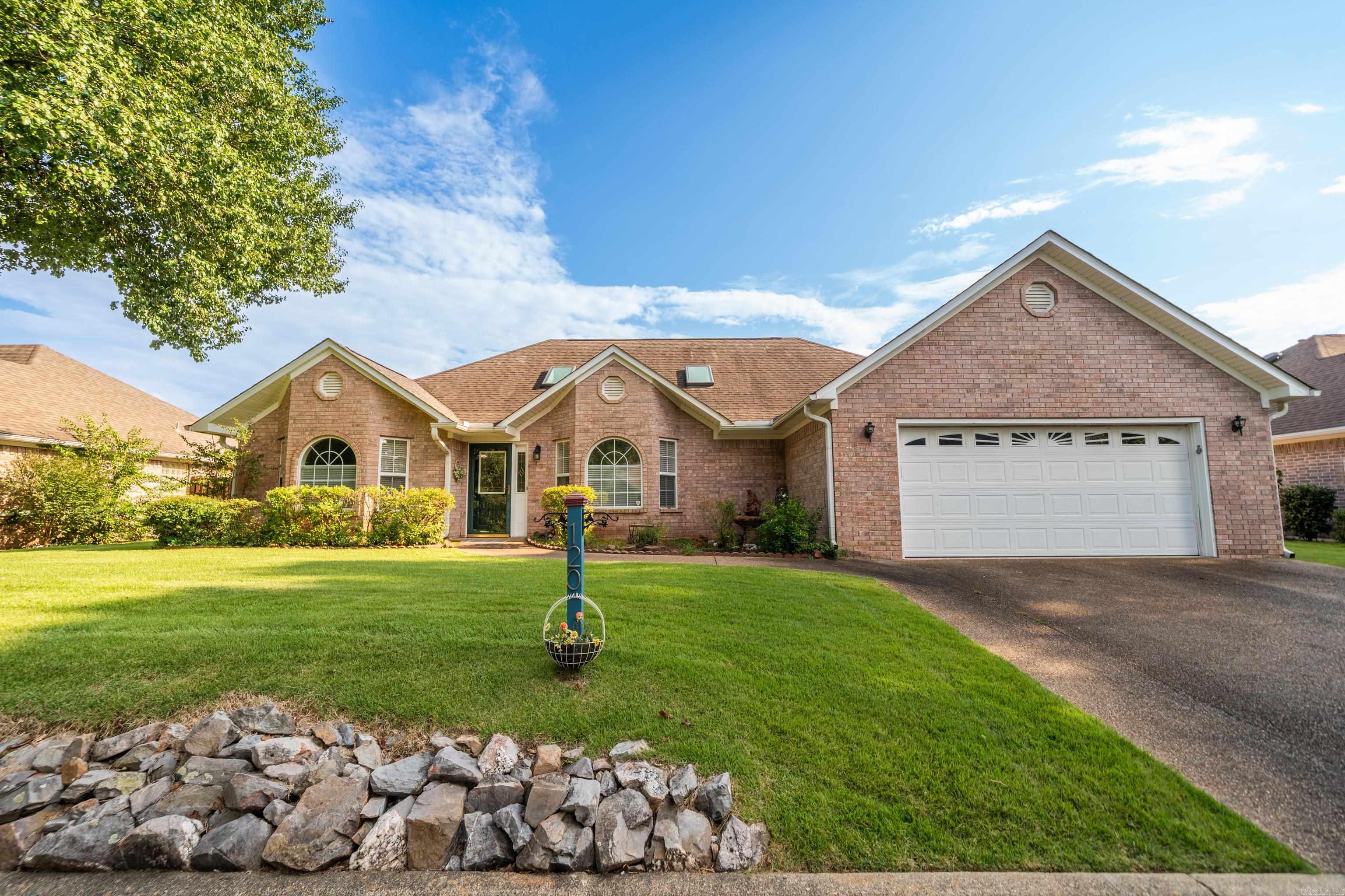 120 Forest View  Hot Springs, AR