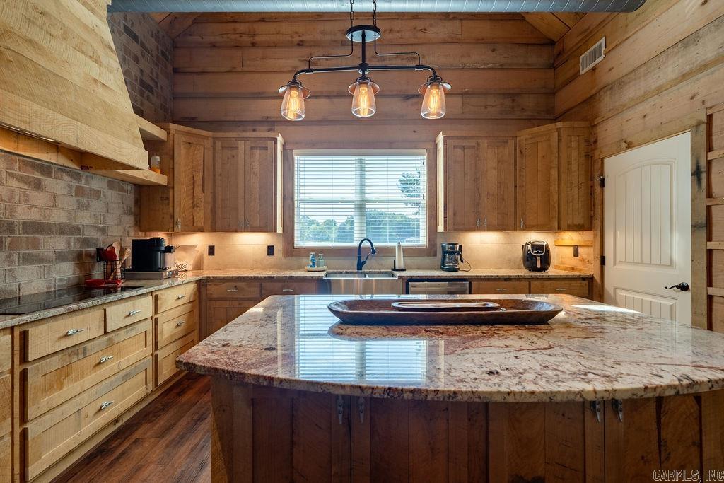 583 River  Heber Springs, AR
