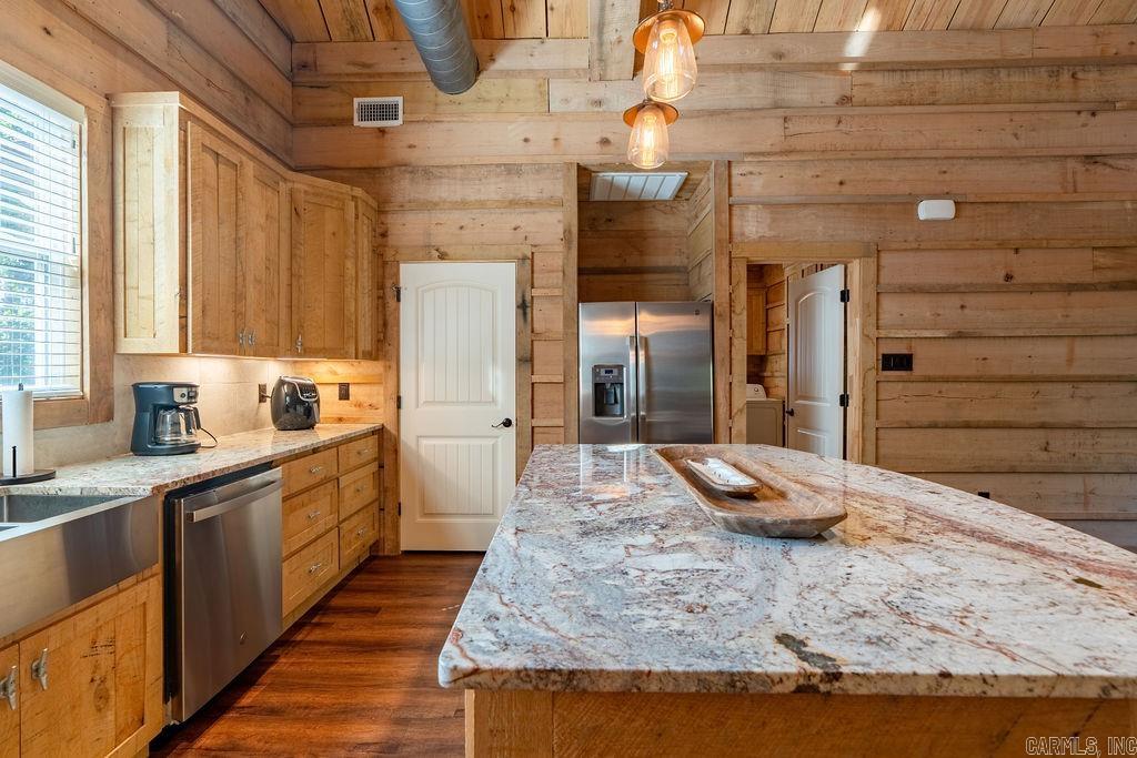 583 River  Heber Springs, AR