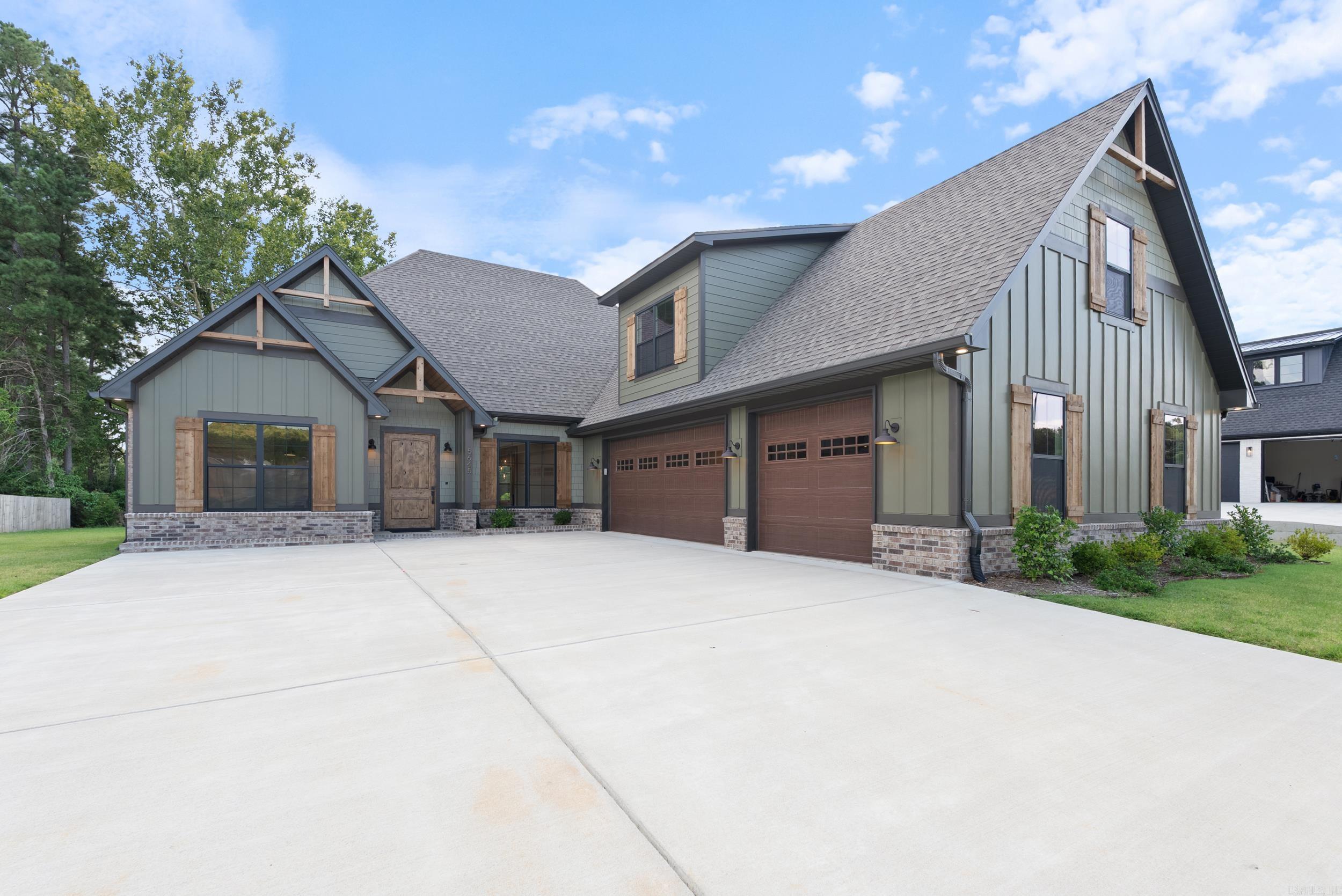 5645 Tivoli  Conway, AR