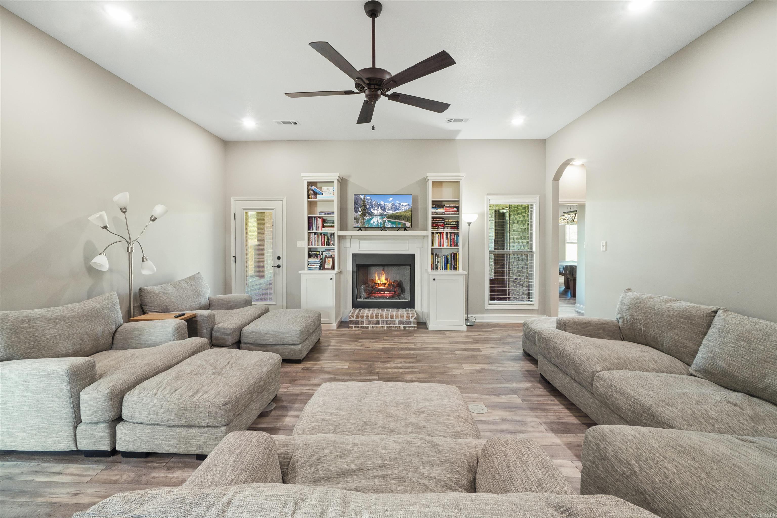 807A Byron  Manila, AR