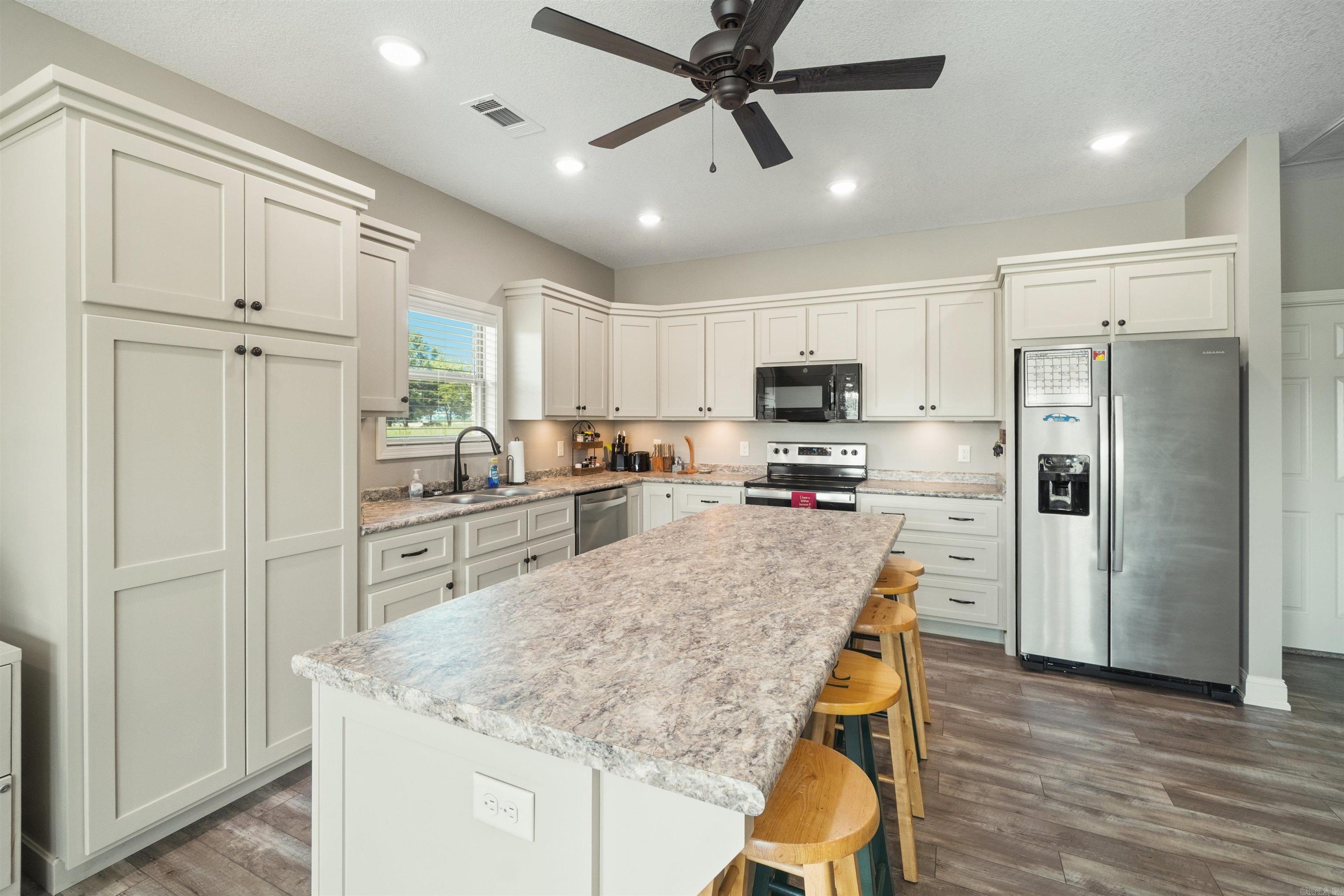 807A Byron  Manila, AR