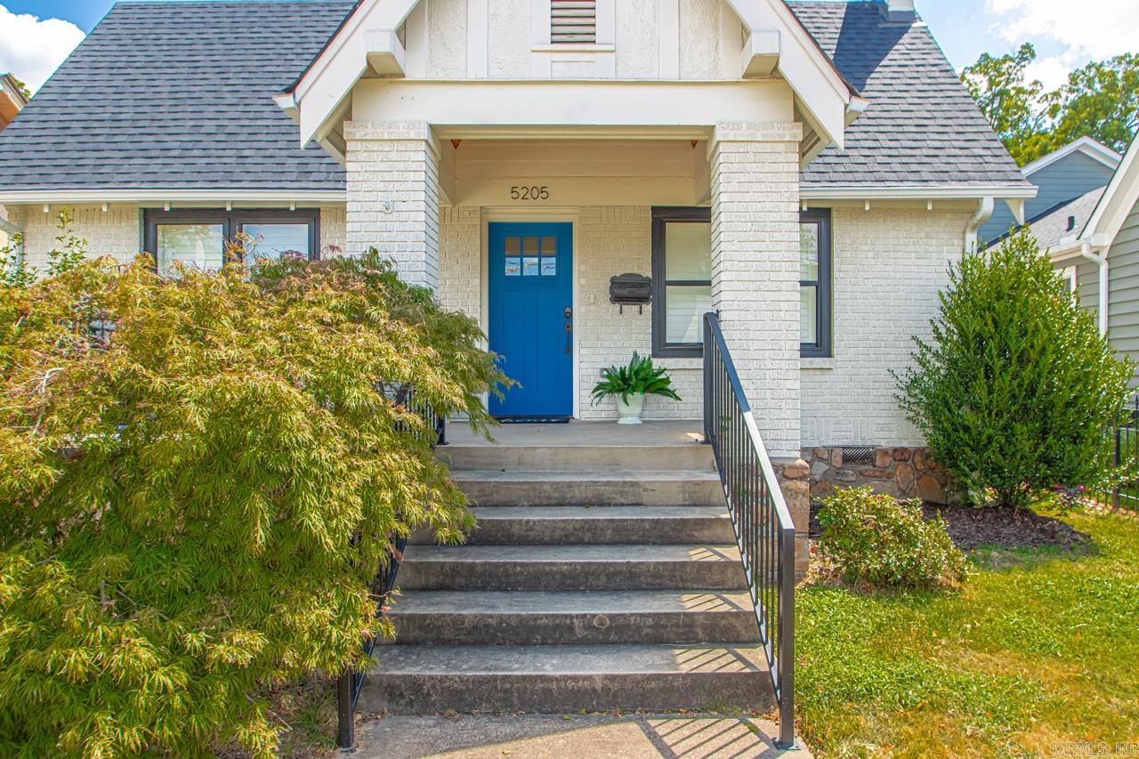 5205 Kavanaugh  Little Rock, AR