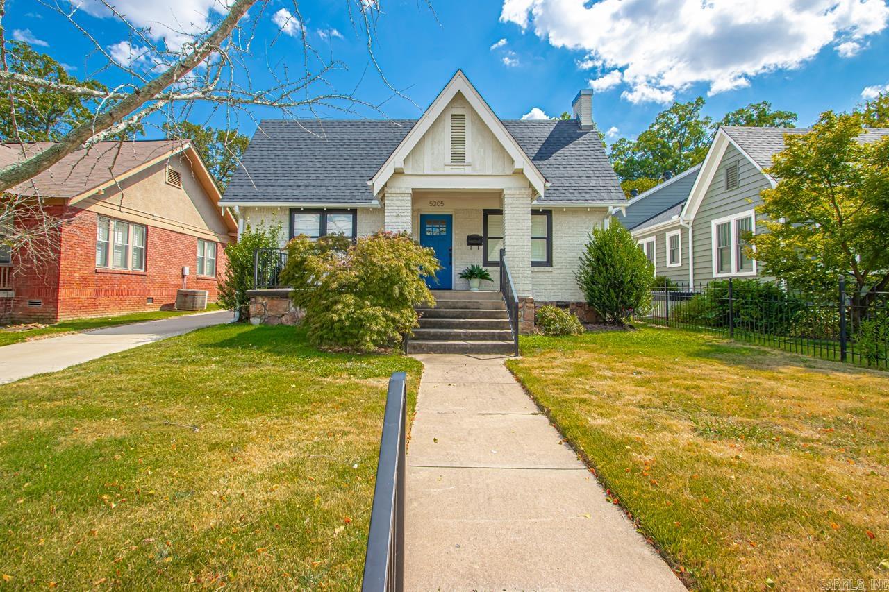 5205 Kavanaugh  Little Rock, AR