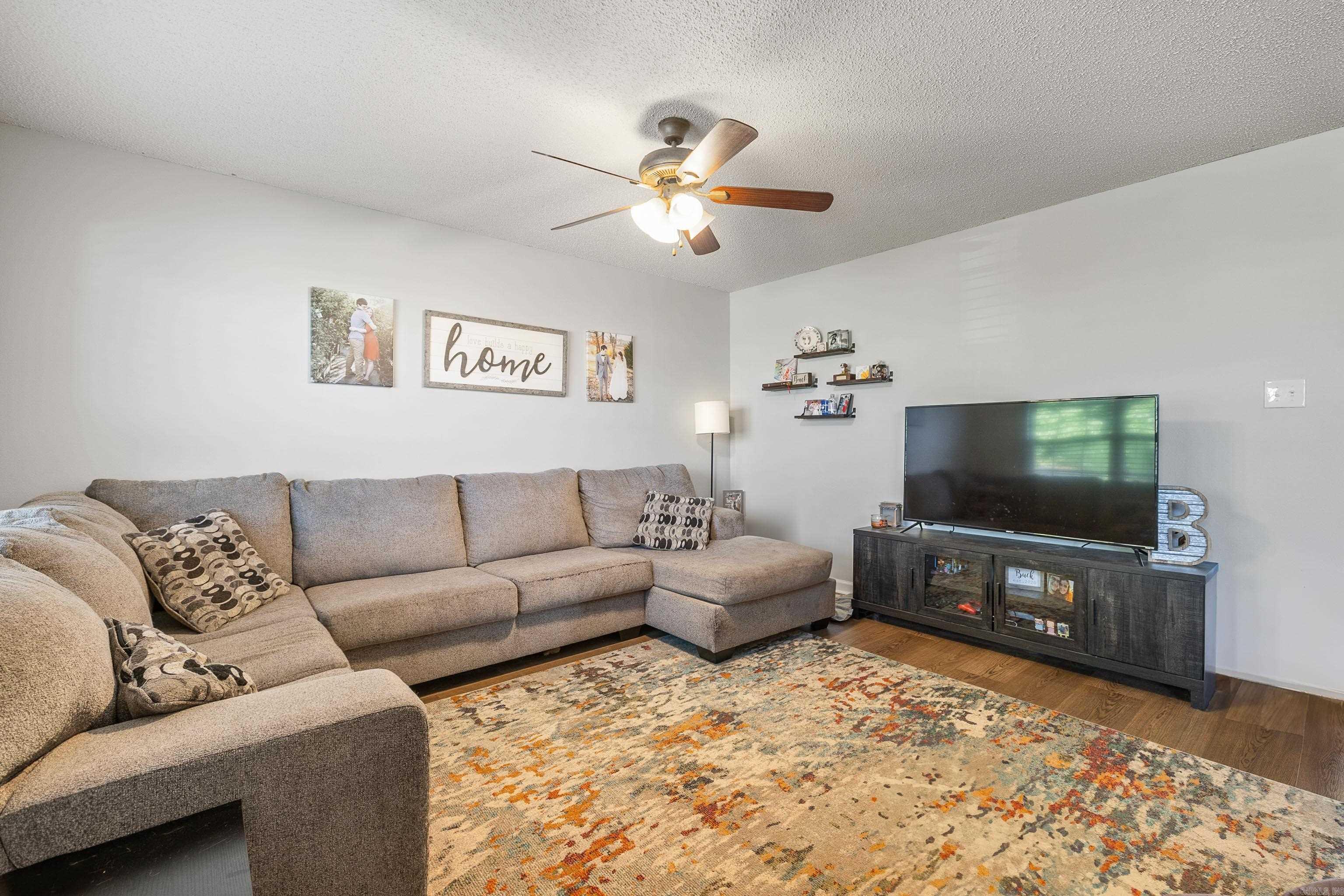 1202 Meadows dr  Benton, AR
