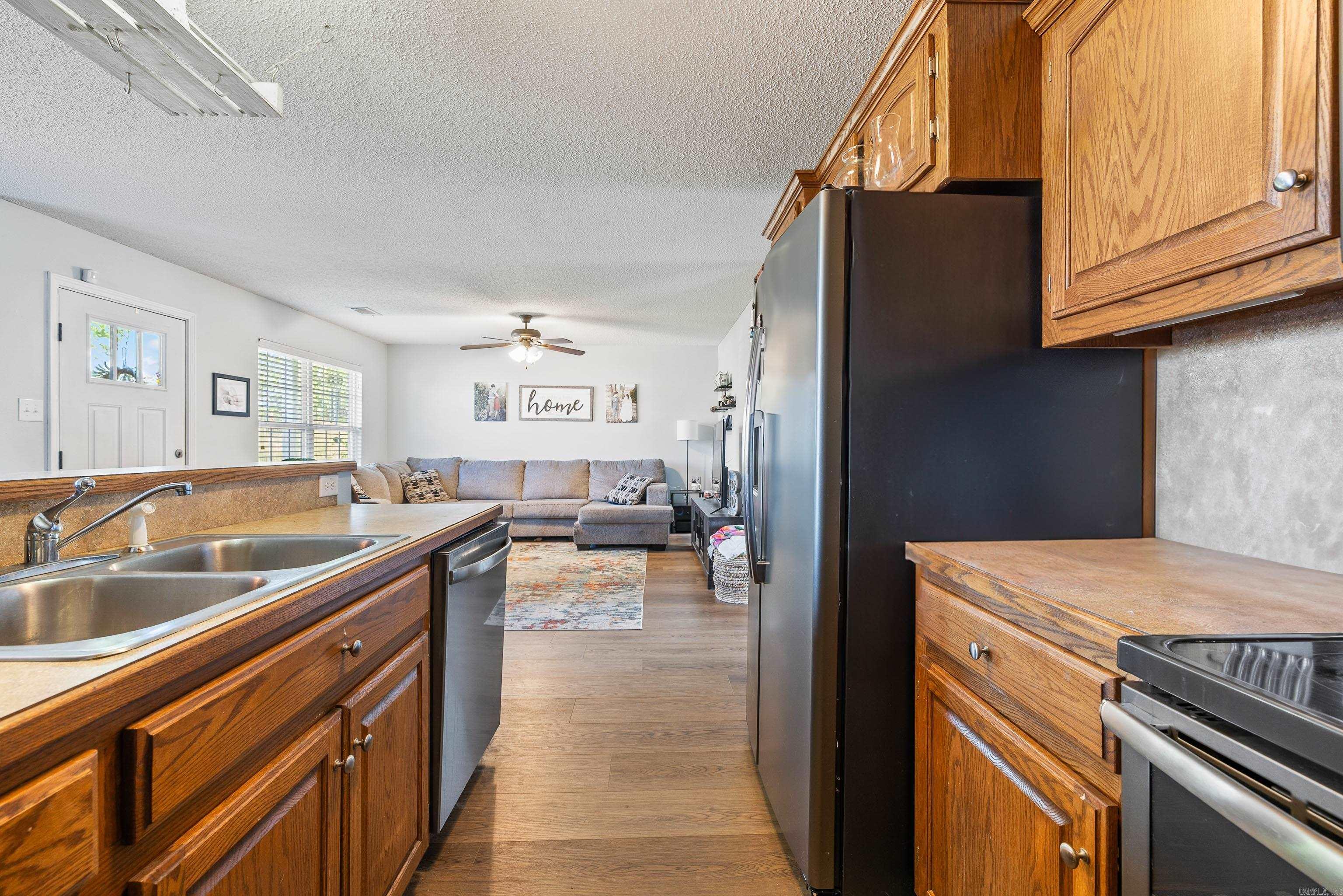 1202 Meadows dr  Benton, AR