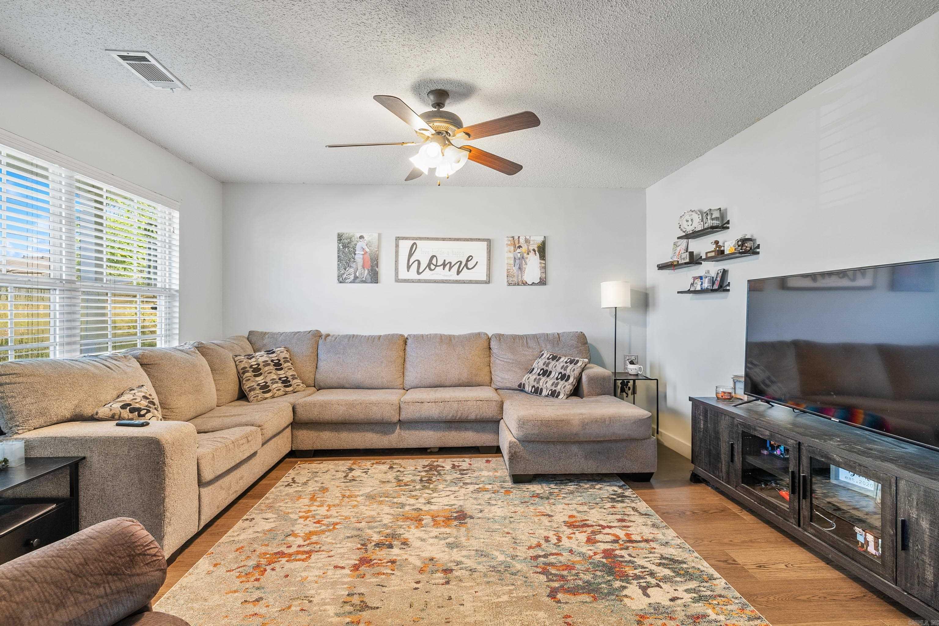 1202 Meadows dr  Benton, AR