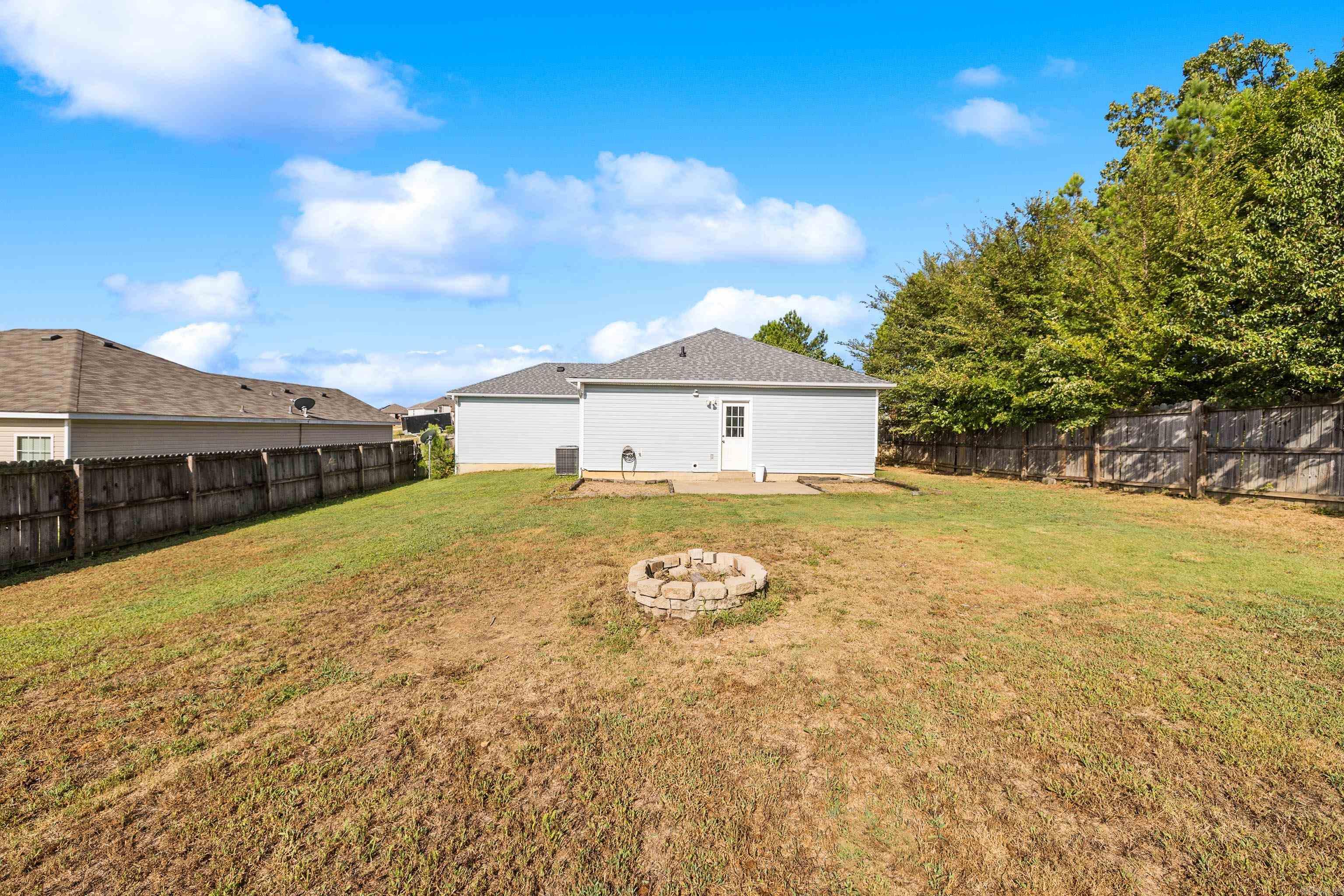 1202 Meadows dr  Benton, AR
