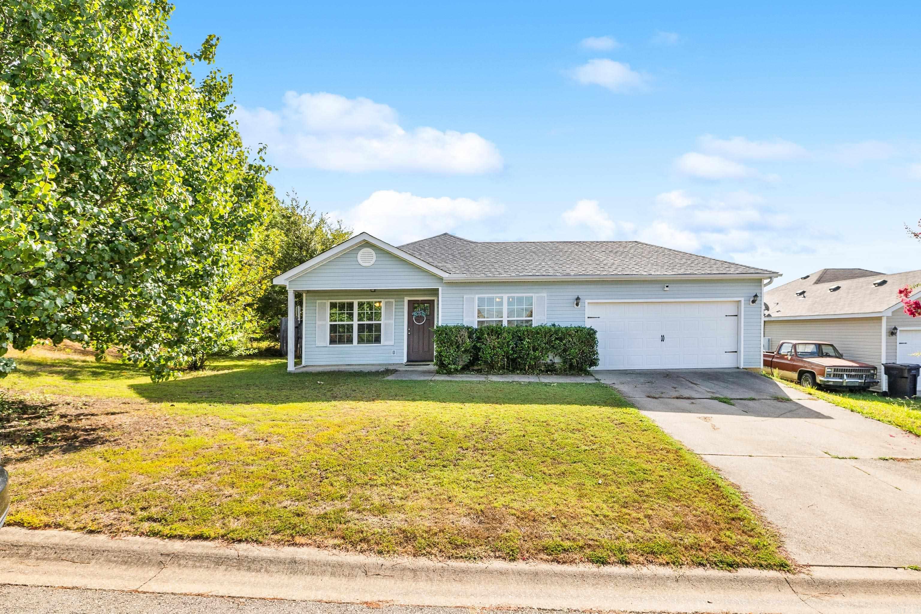 1202 Meadows dr  Benton, AR