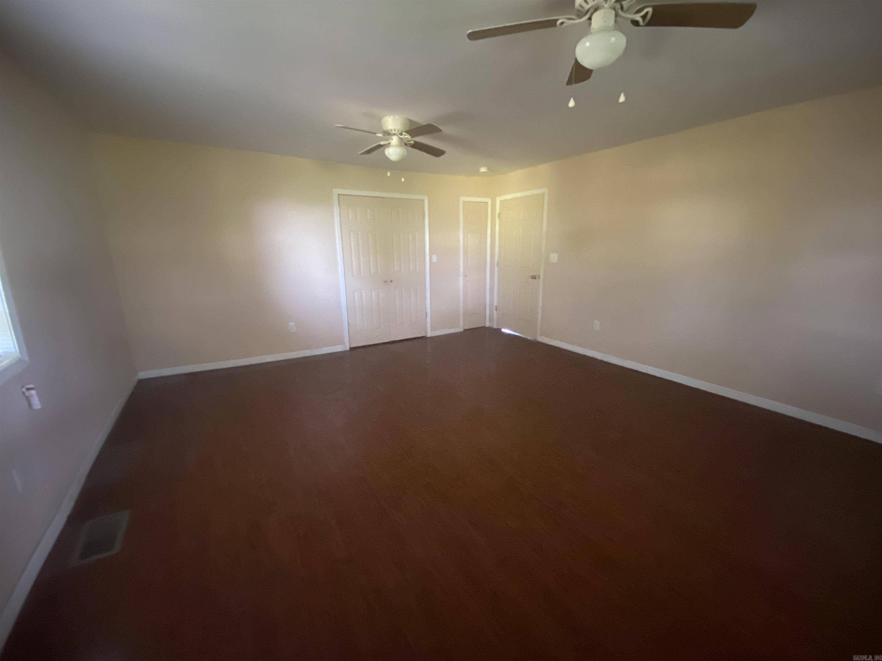 2001 S Main  Newport, AR