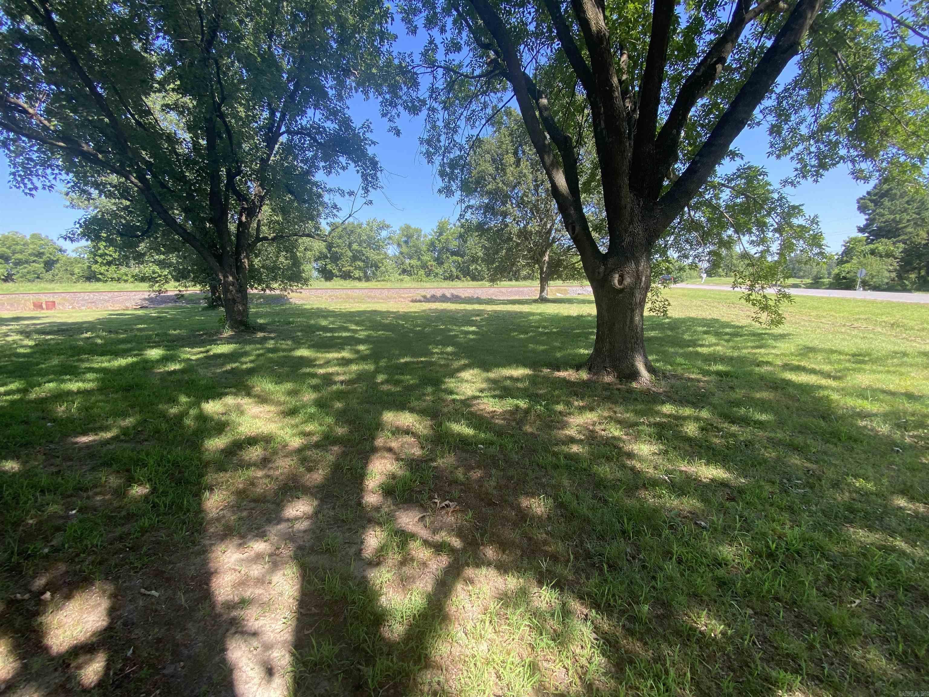 2001 S Main  Newport, AR